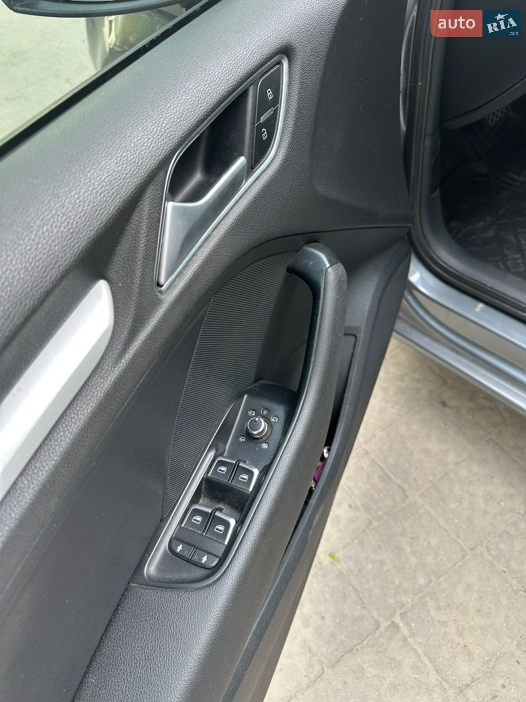 Audi A3 2015 VIN WAUZZZ8V2GA040146 фото оголошення 15 з 20