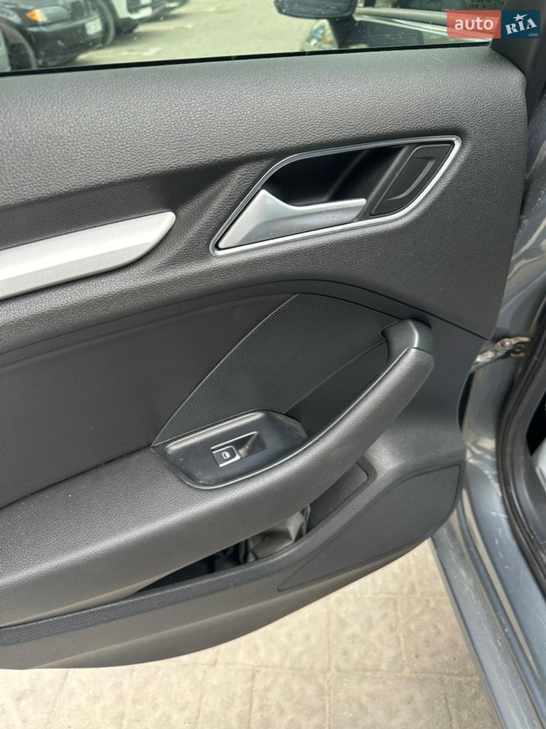 Audi A3 2015 VIN WAUZZZ8V2GA040146 фото оголошення 18 з 20