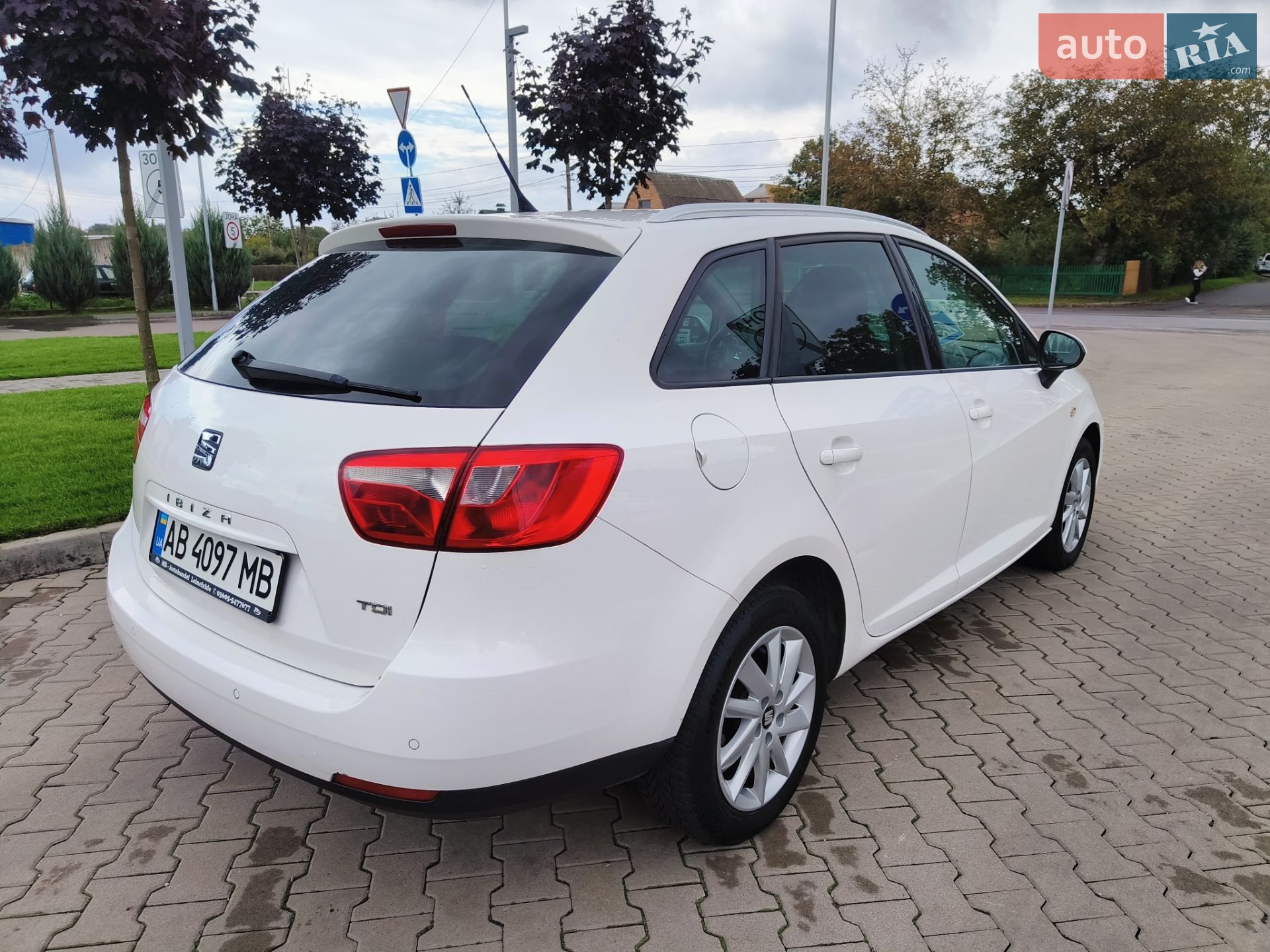 SEAT Ibiza ST 2014 VIN VSSZZZ6JZFR062418 фото оголошення 6 з 24