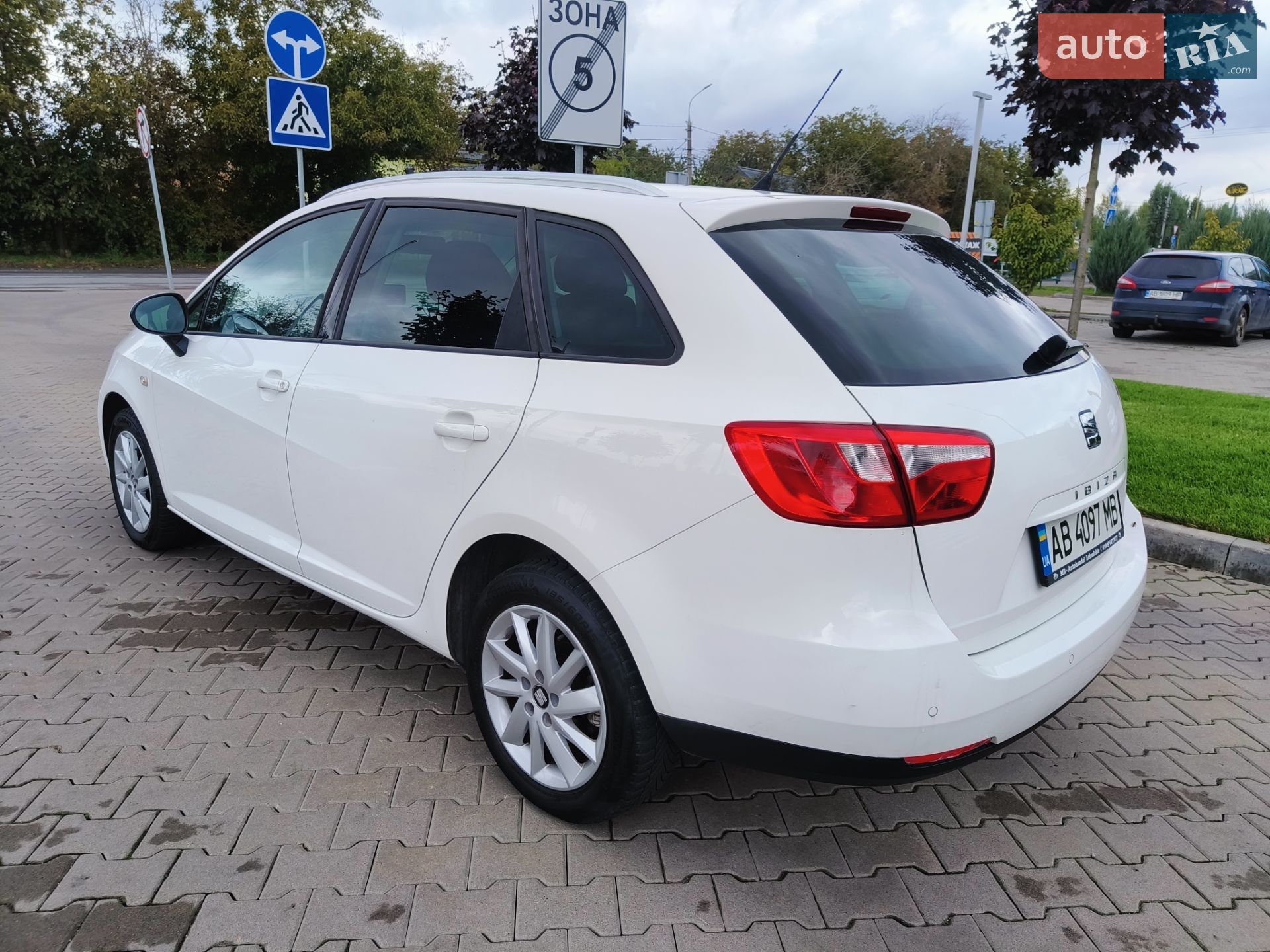 SEAT Ibiza ST 2014 VIN VSSZZZ6JZFR062418 фото оголошення 10 з 24