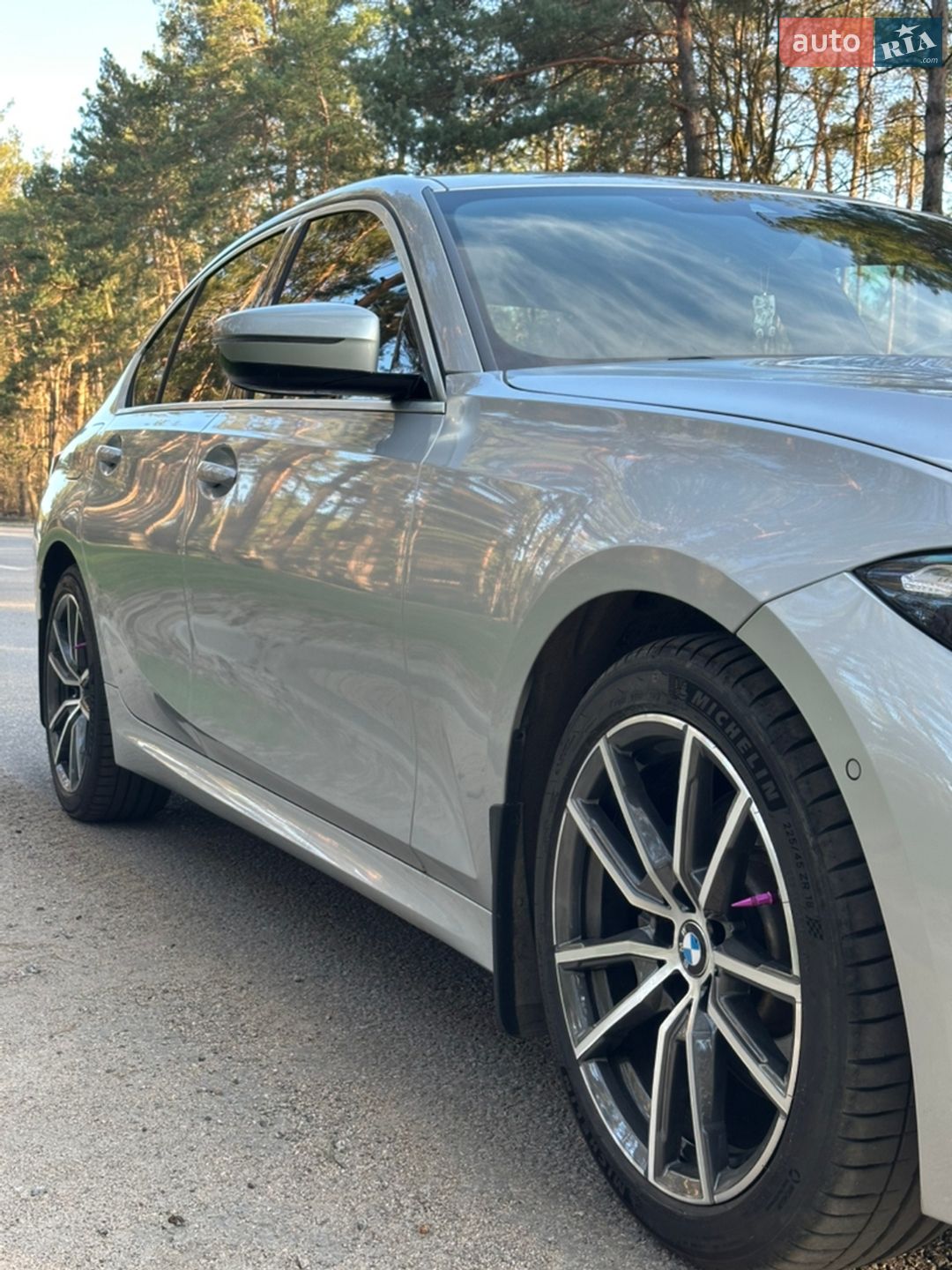 BMW 3 Series 2019 VIN WBA5R7C52KFH27927 фото оголошення 14 з 47