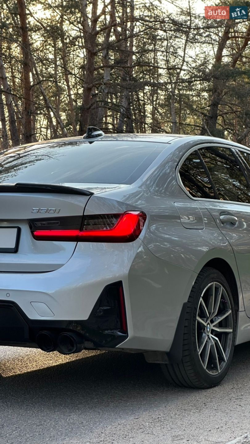 BMW 3 Series 2019 VIN WBA5R7C52KFH27927 фото оголошення 18 з 47