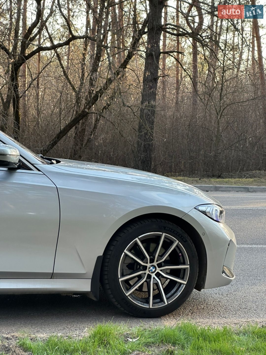 BMW 3 Series 2019 VIN WBA5R7C52KFH27927 фото оголошення 19 з 47