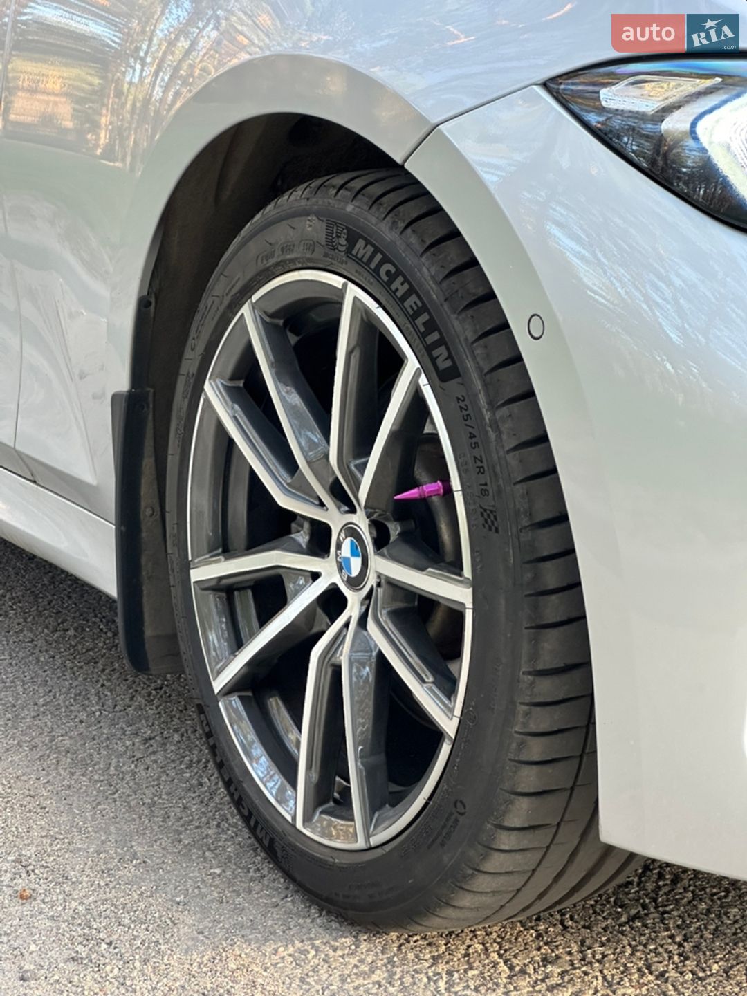 BMW 3 Series 2019 VIN WBA5R7C52KFH27927 фото оголошення 22 з 47