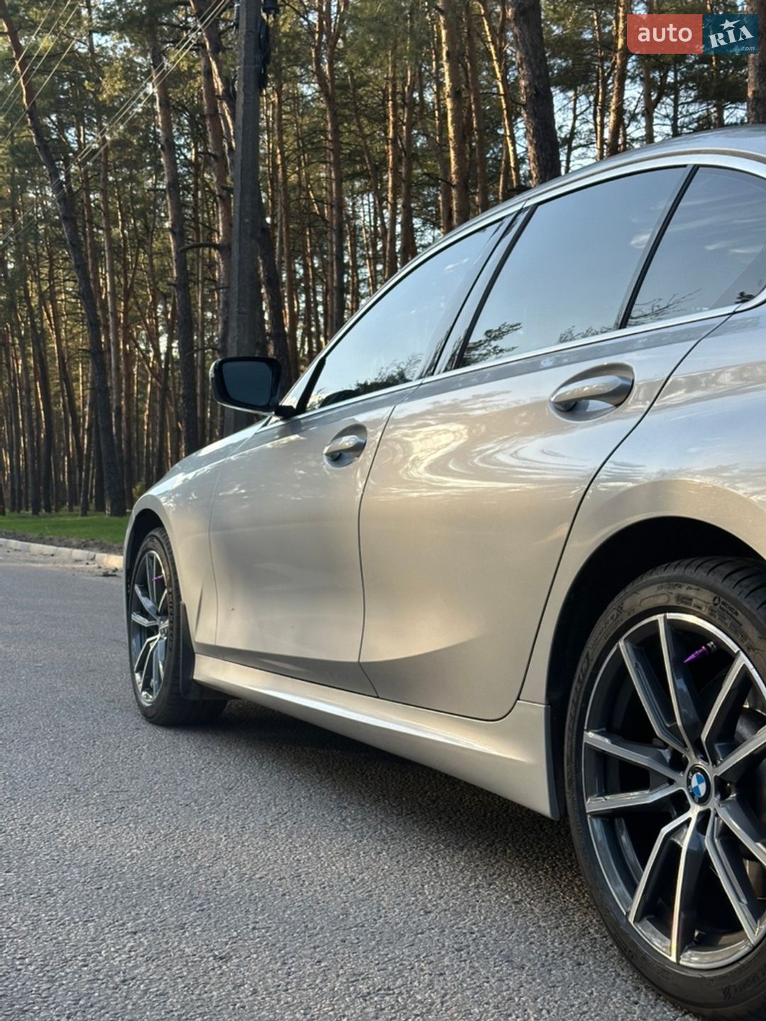 BMW 3 Series 2019 VIN WBA5R7C52KFH27927 фото оголошення 23 з 47