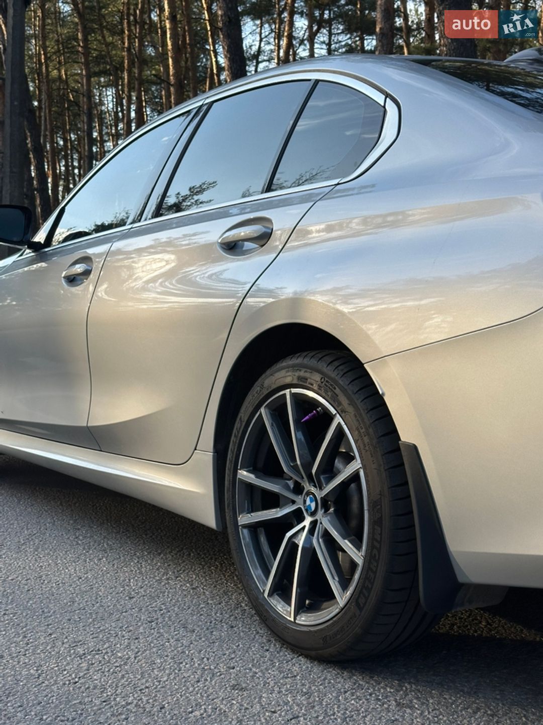 BMW 3 Series 2019 VIN WBA5R7C52KFH27927 фото оголошення 24 з 47