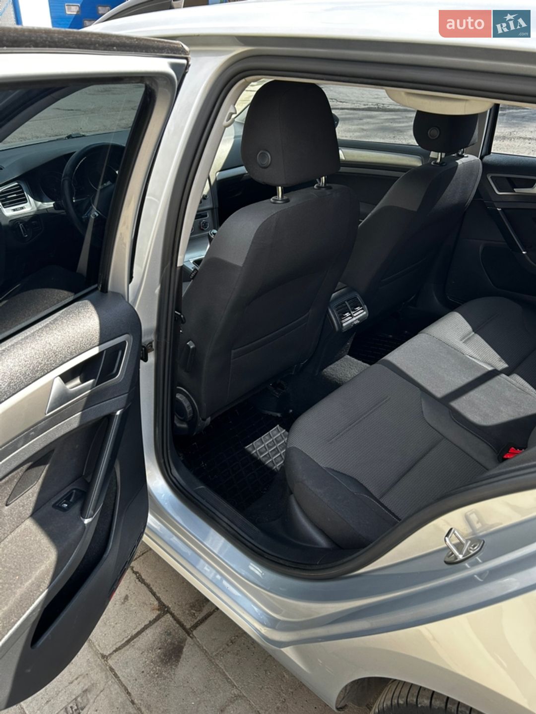 Volkswagen Golf 2016 VIN WVWZZZAUZHP534383 фото оголошення 9 з 16