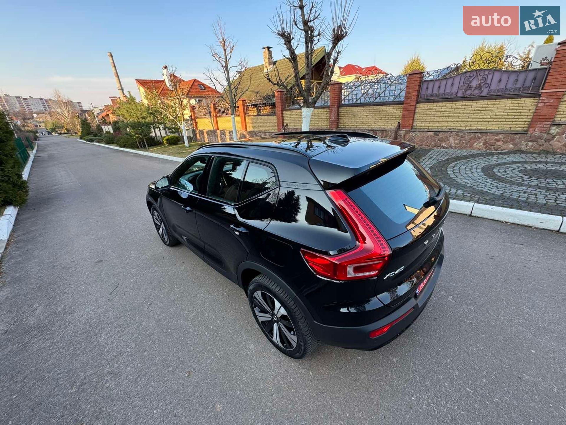 Volvo XC40 Recharge 2022 VIN YV1XZEFV0P2985543 фото оголошення 17 з 40