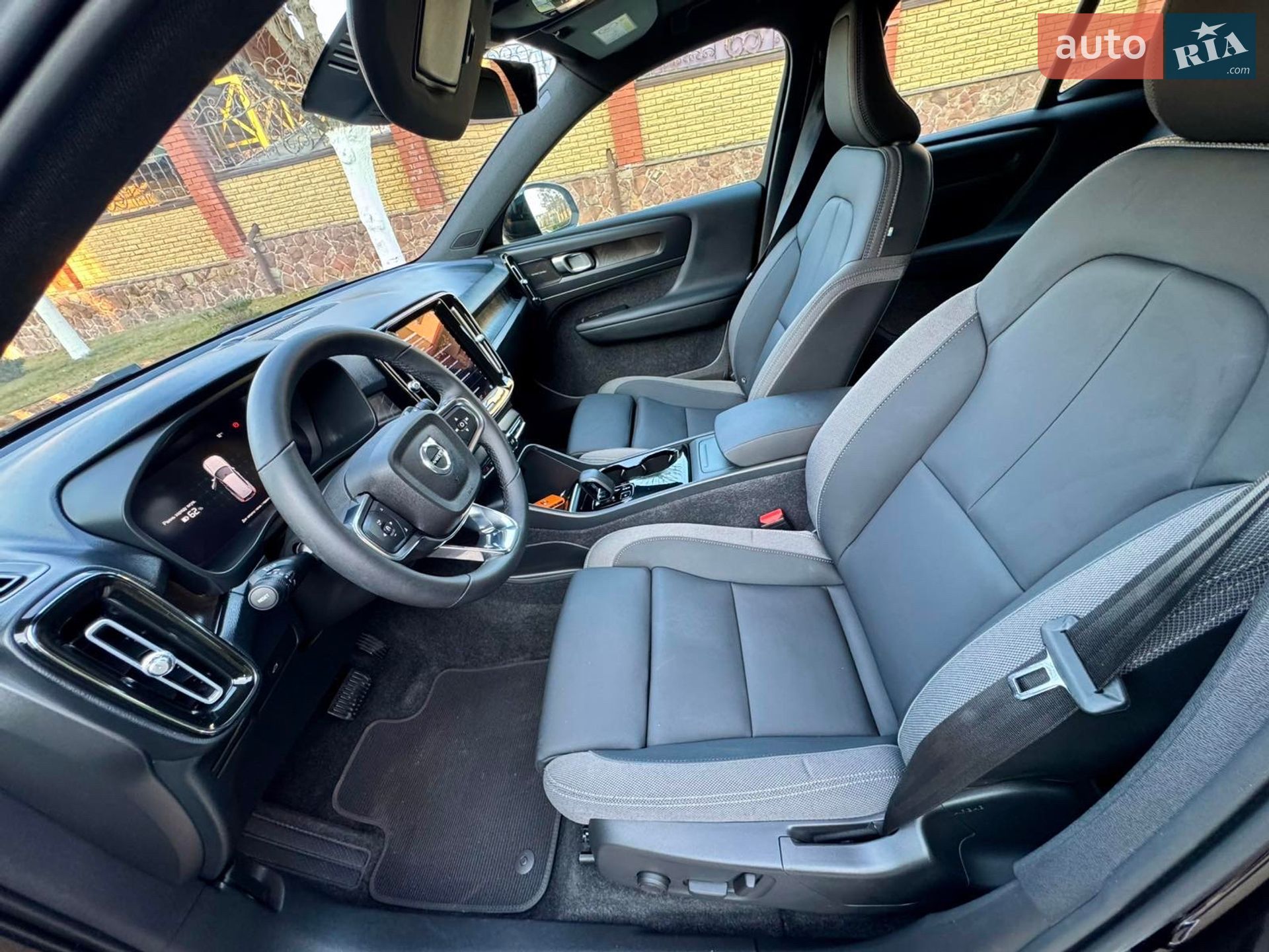Volvo XC40 Recharge 2022 VIN YV1XZEFV0P2985543 фото оголошення 23 з 40