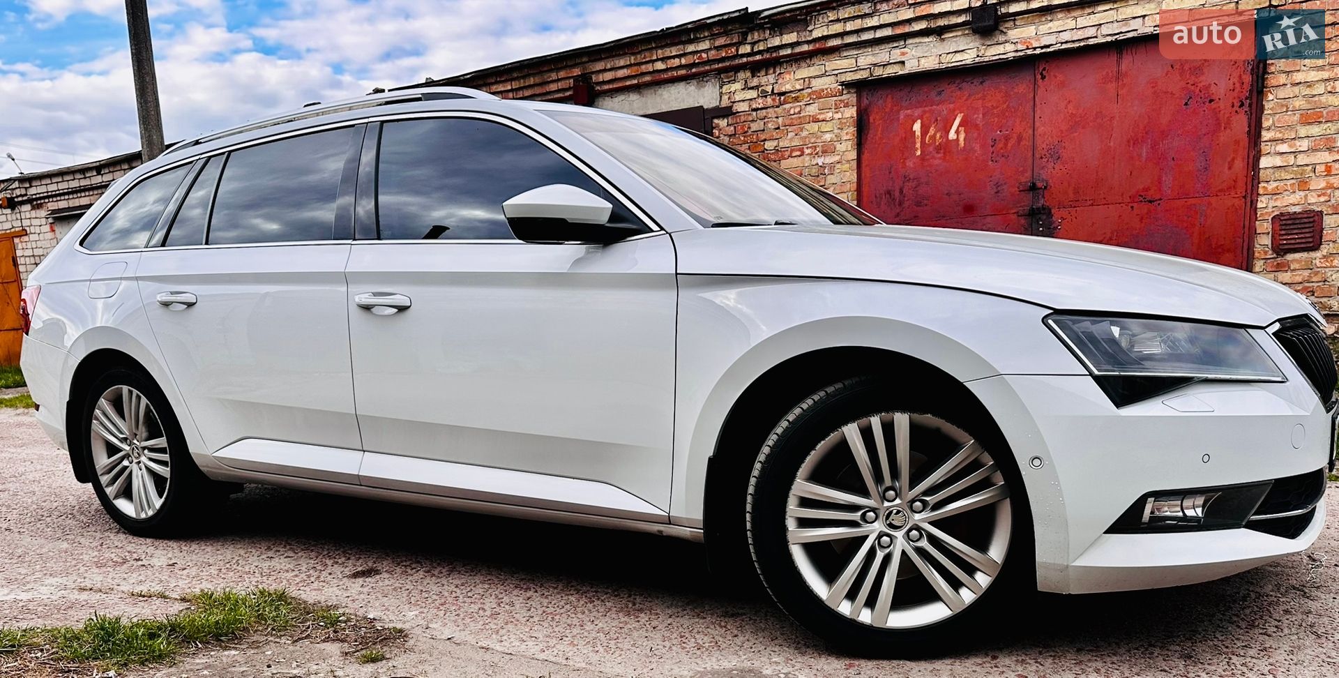 Skoda Superb 2017 VIN TMBJH9NP4J7525854 фото оголошення 3 з 18