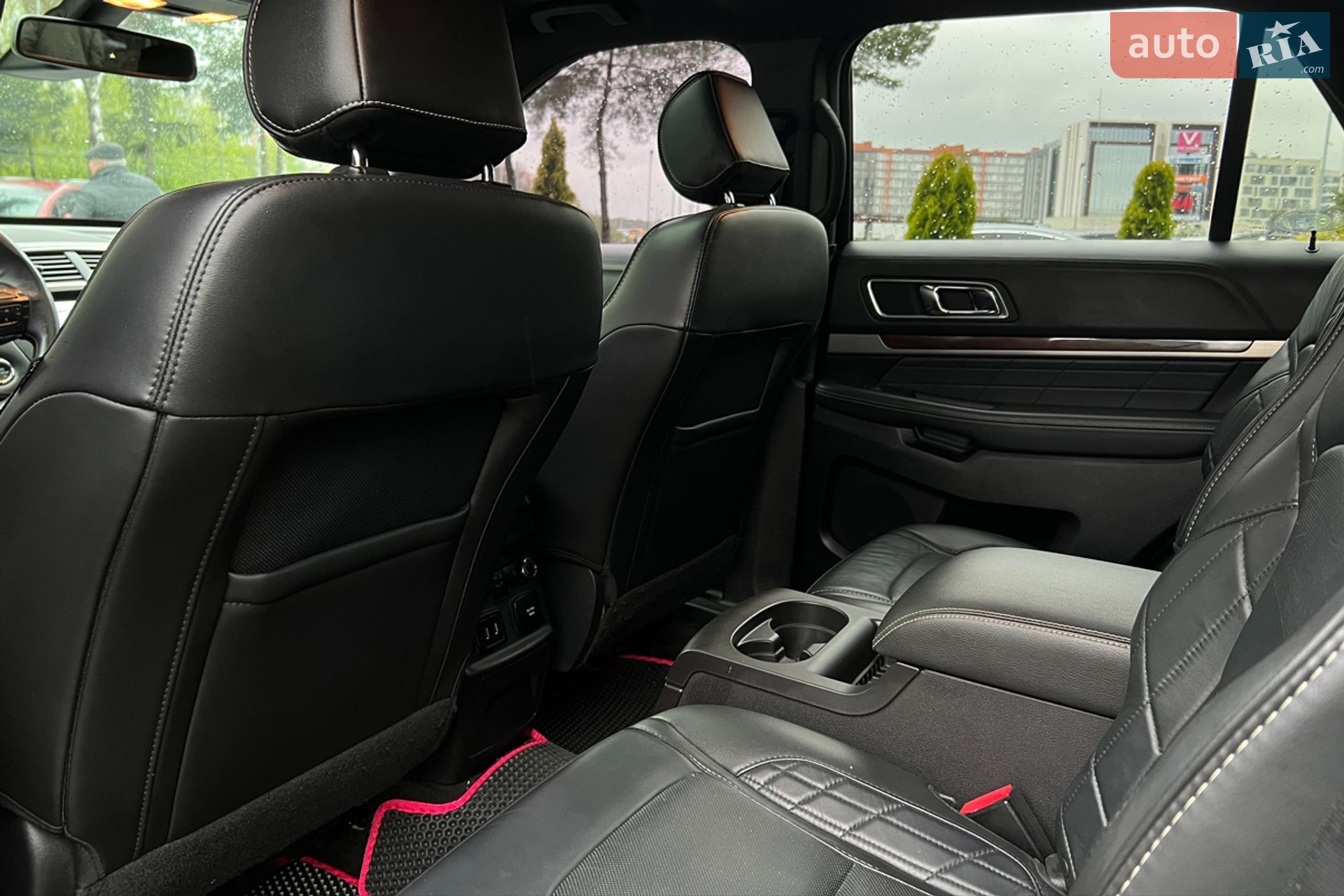 Ford Explorer 2017 VIN 1FM5K8HT7HGC21316 фото оголошення 27 з 30