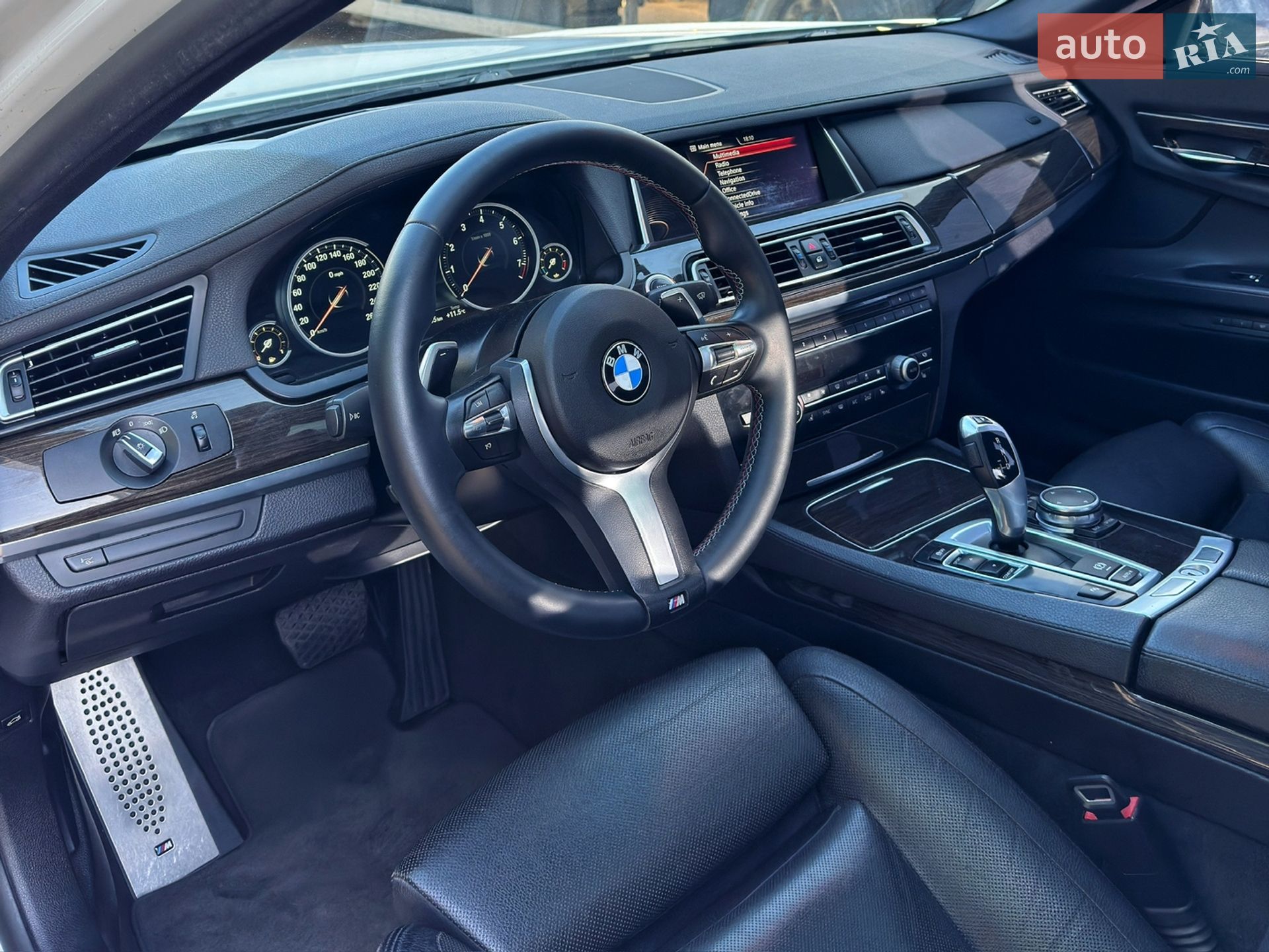 BMW 7 Series 2014 VIN WBAYA6C50FD826971 фото оголошення 4 з 41