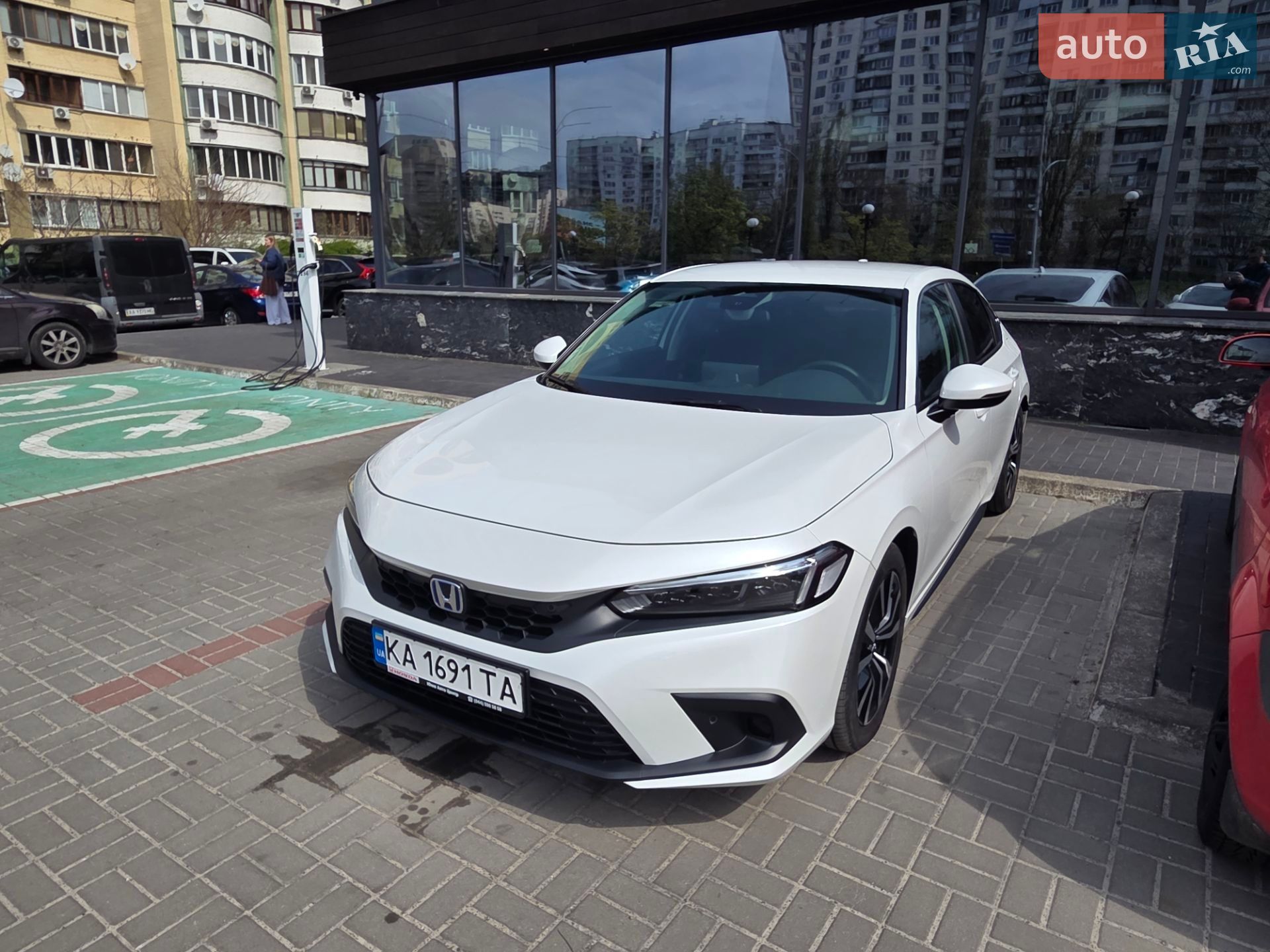 Honda Civic 2023 VIN JHMFL4830RX203210 фото оголошення 4 з 26