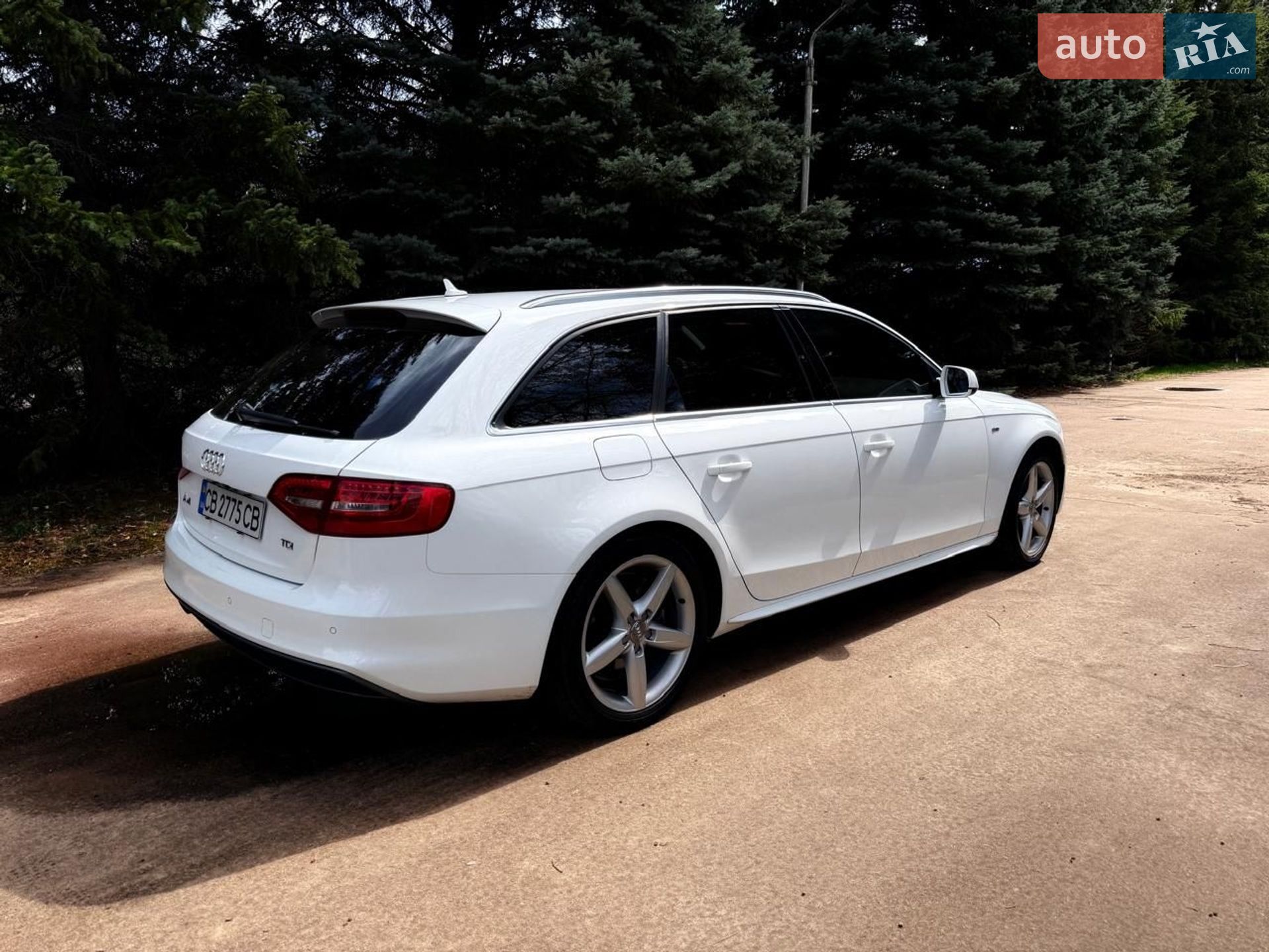 Audi A4 2014 VIN WAUZZZ8K0FA015993 фото оголошення 2 з 19