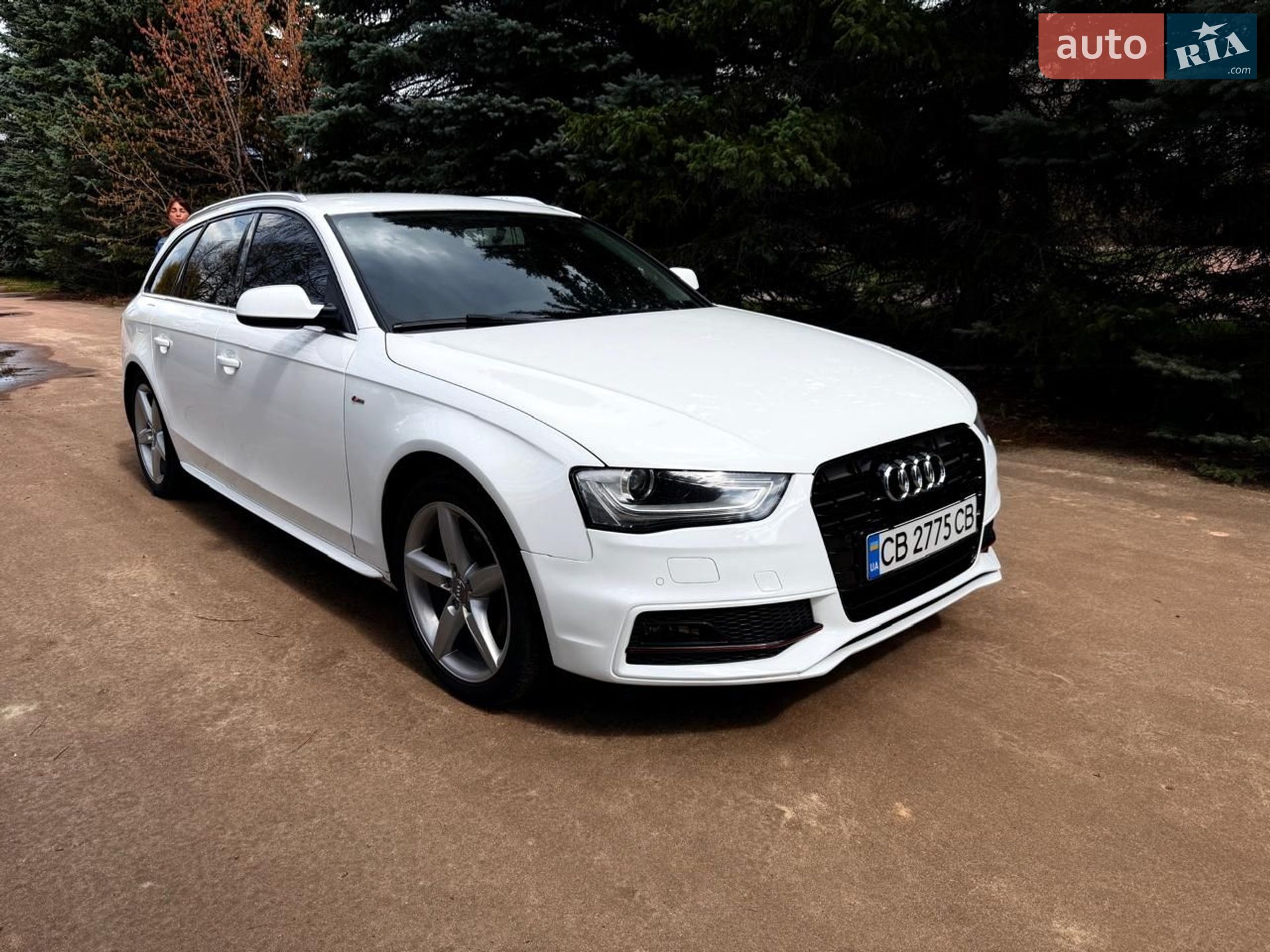 Audi A4 2014 VIN WAUZZZ8K0FA015993 фото оголошення 3 з 19