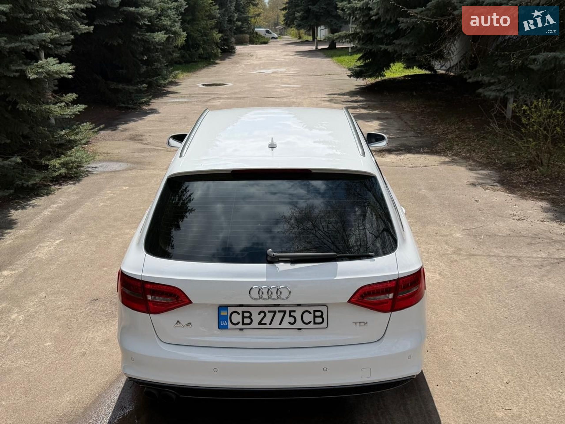 Audi A4 2014 VIN WAUZZZ8K0FA015993 фото оголошення 12 з 19