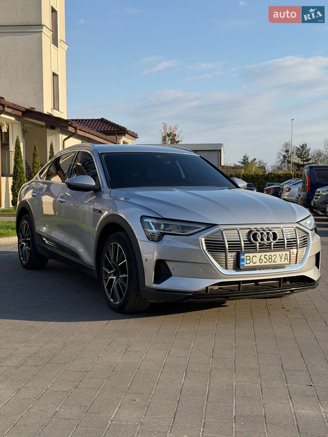Audi e-tron Sportback 2020 VIN WAUZZZGEXMB002879 фото оголошення 3 з 21