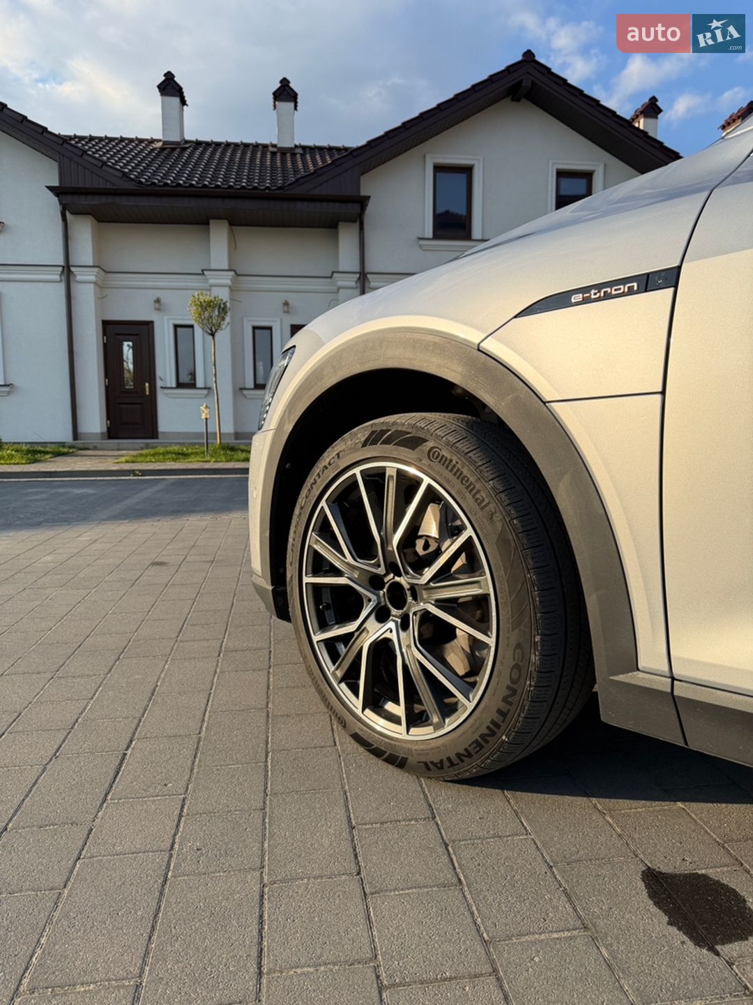 Audi e-tron Sportback 2020 VIN WAUZZZGEXMB002879 фото оголошення 18 з 21