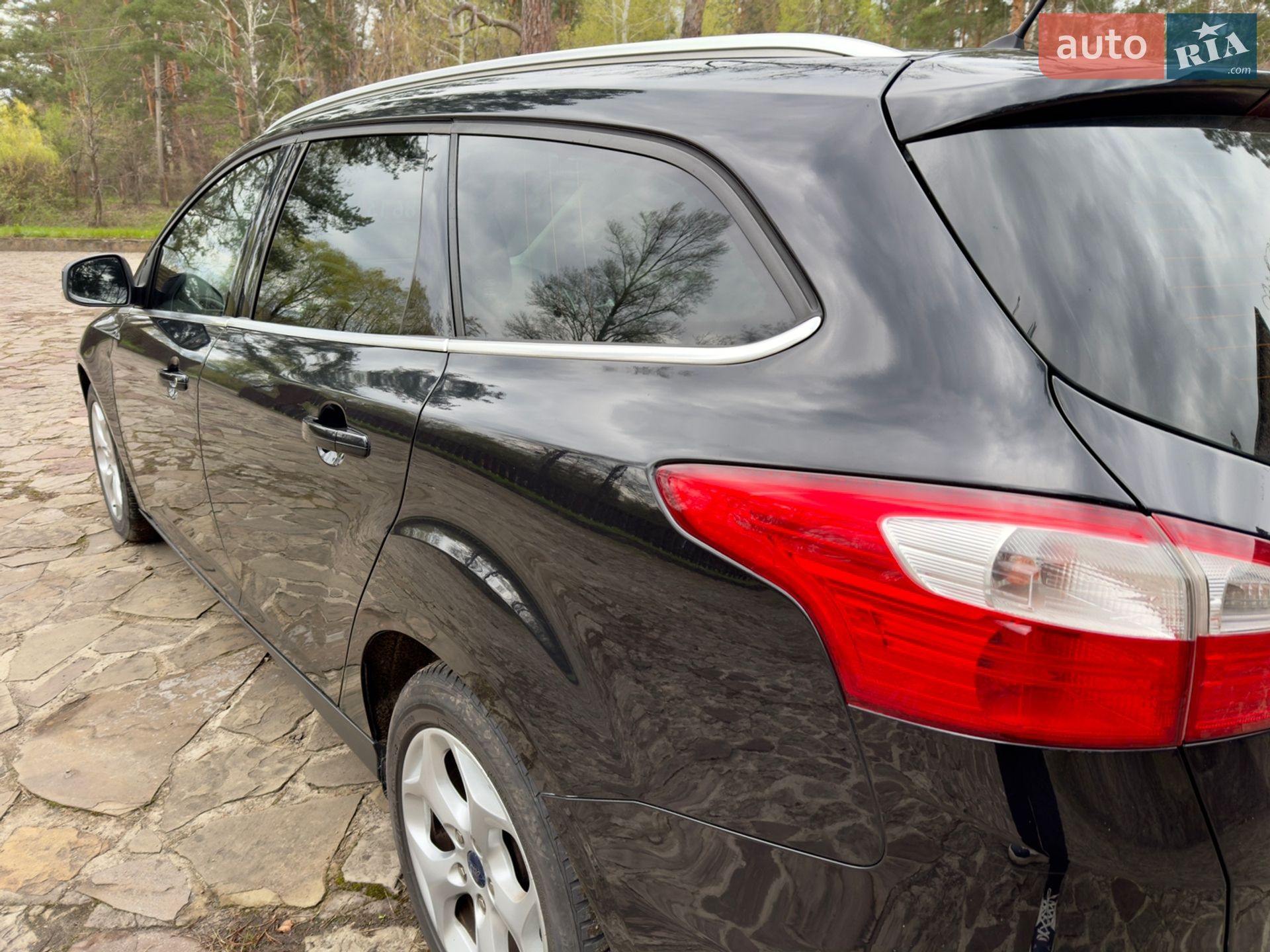 Ford Focus 2013 VIN WF0LXXGCBLDM17484 фото оголошення 12 з 25