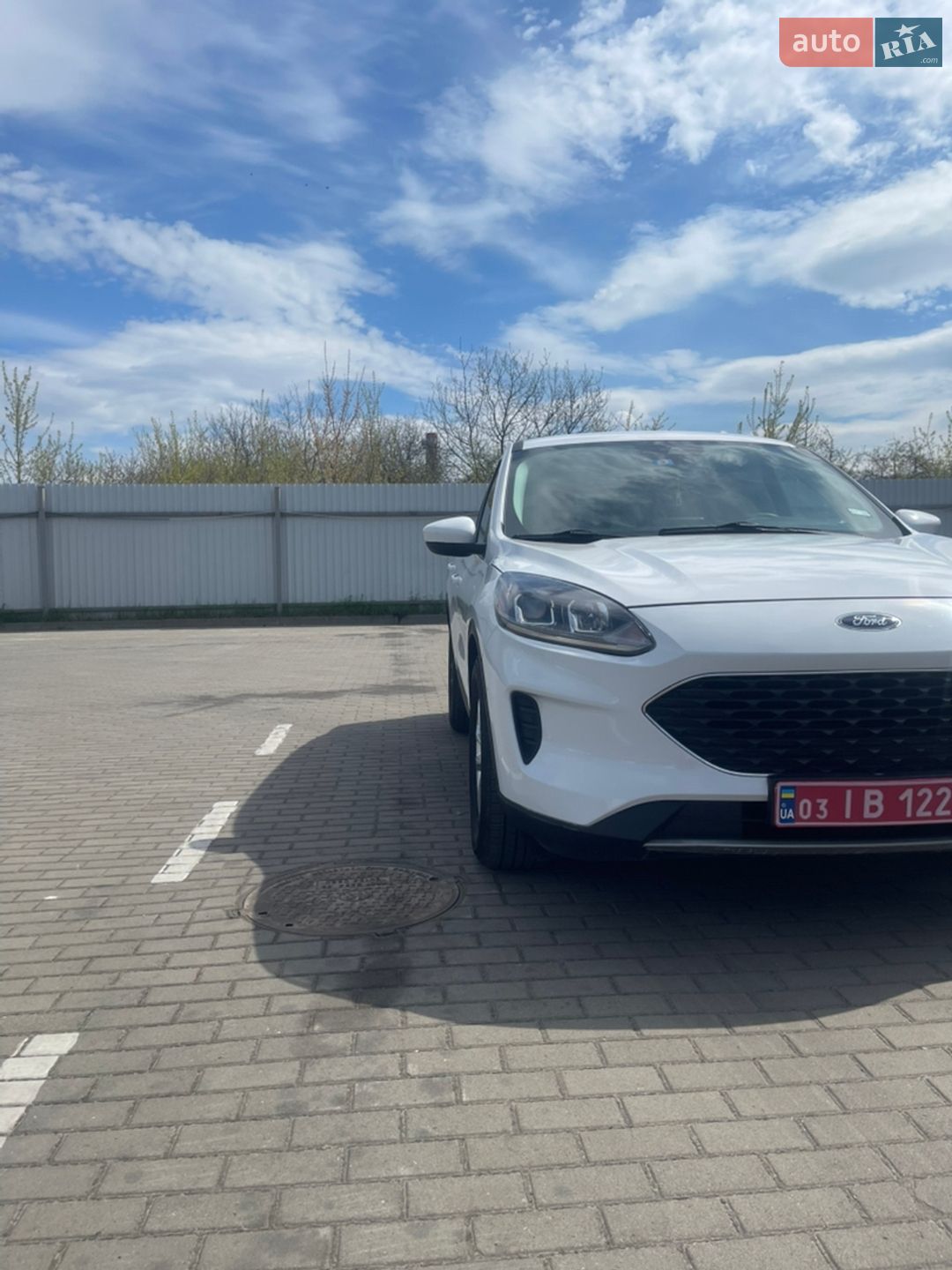 Ford Escape 2022 VIN 1FMCU0BZ9NUB16998 фото оголошення 3 з 10