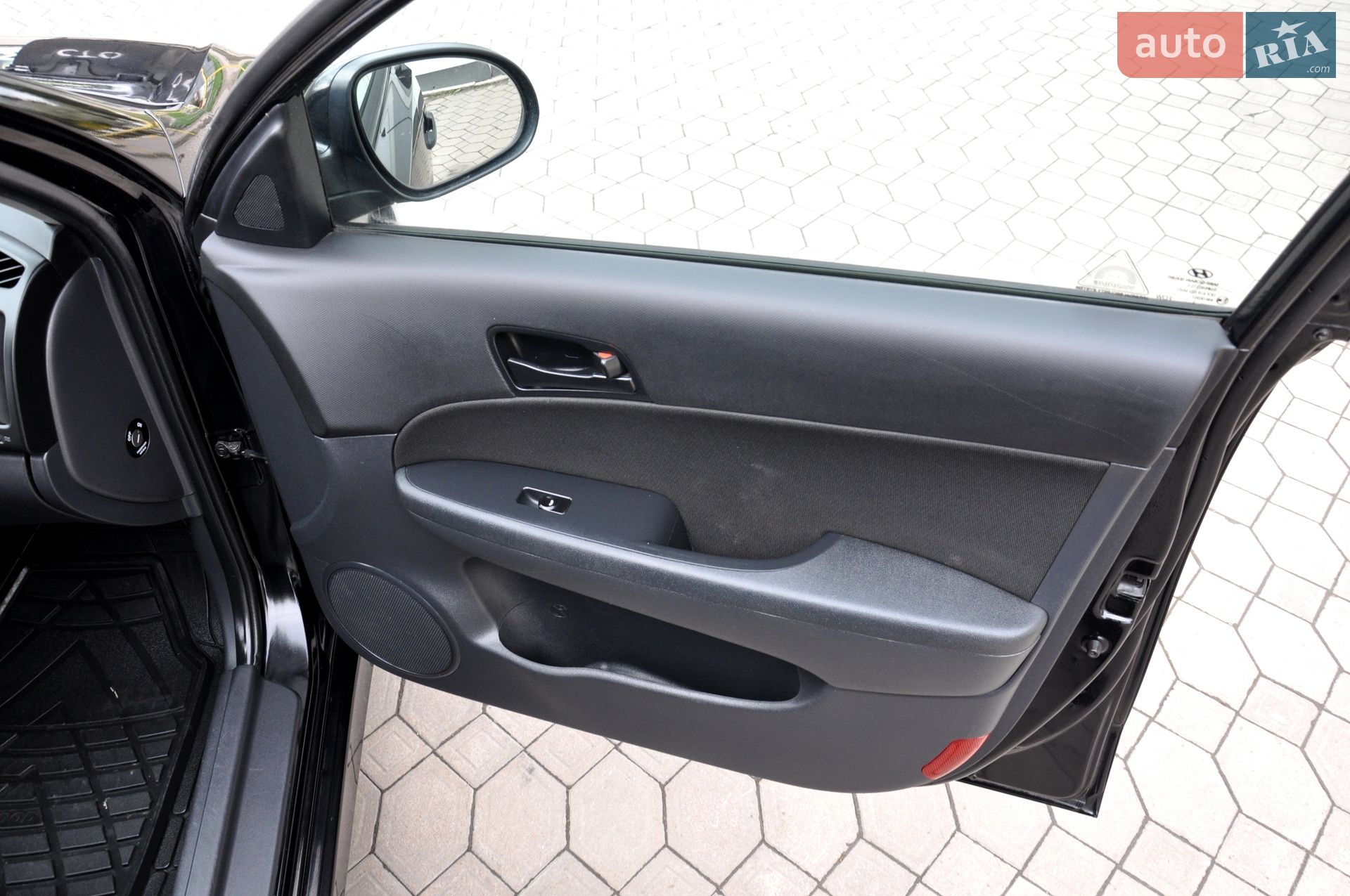 Hyundai i30 2012 VIN TMADB81SBCJ102256 фото оголошення 23 з 31