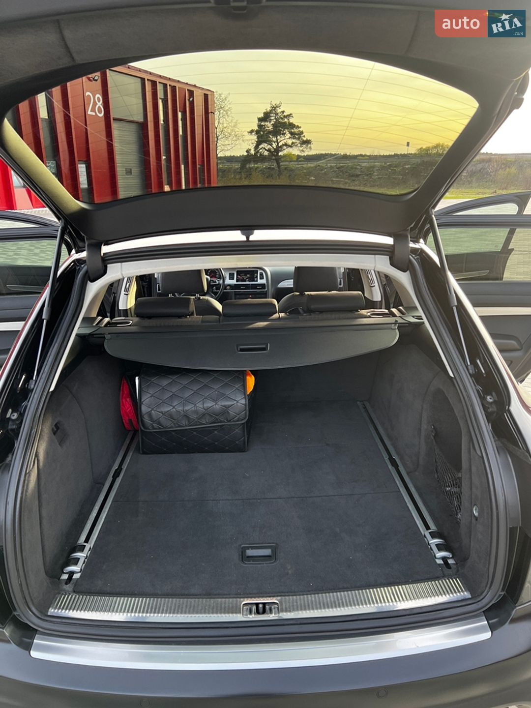 Audi A6 Allroad 2011 VIN WAUZZZ4F4BN067669 фото оголошення 17 з 18