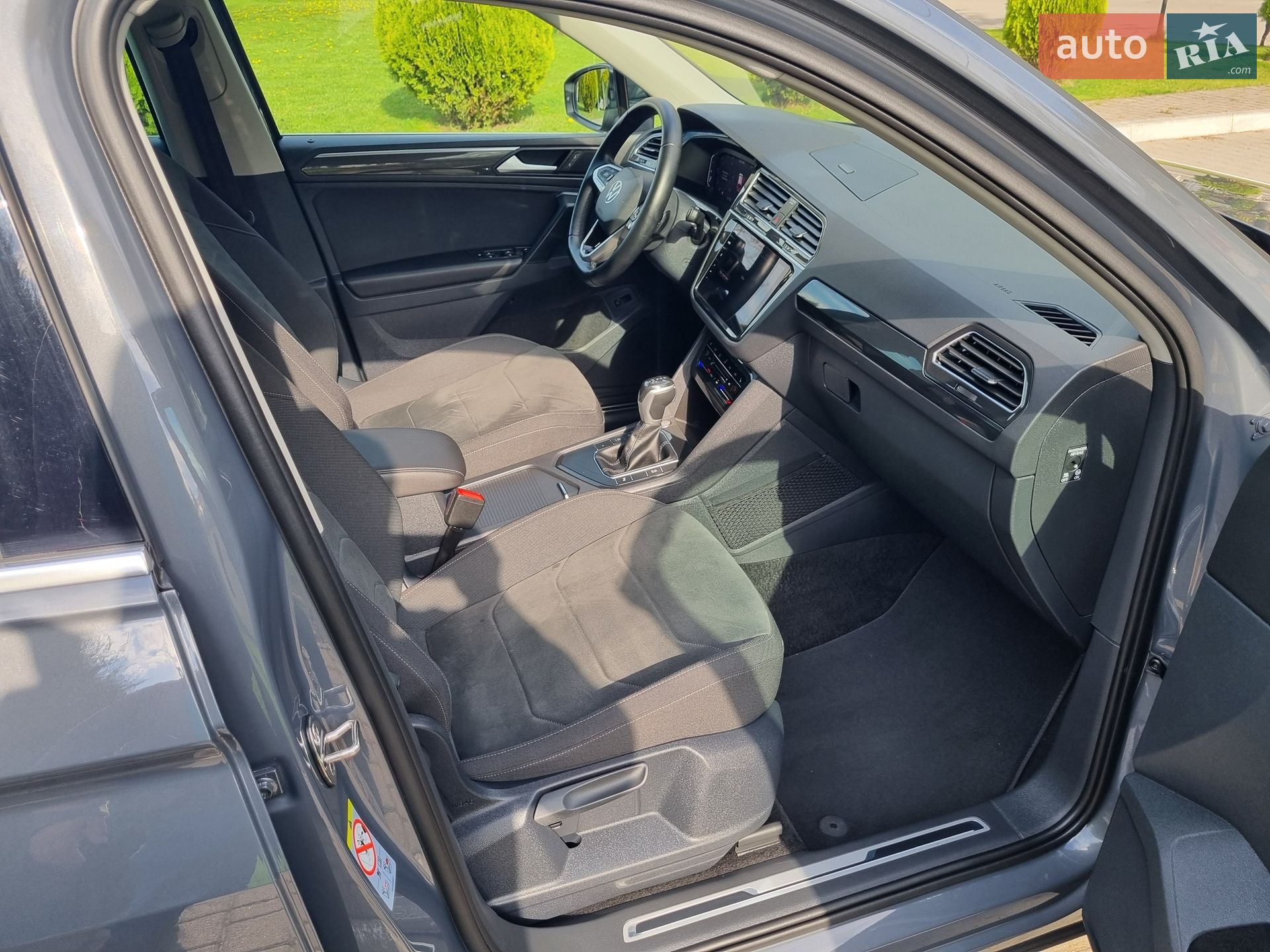 Volkswagen Tiguan 2021 VIN WVGZZZ5NZMW048915 фото оголошення 29 з 49