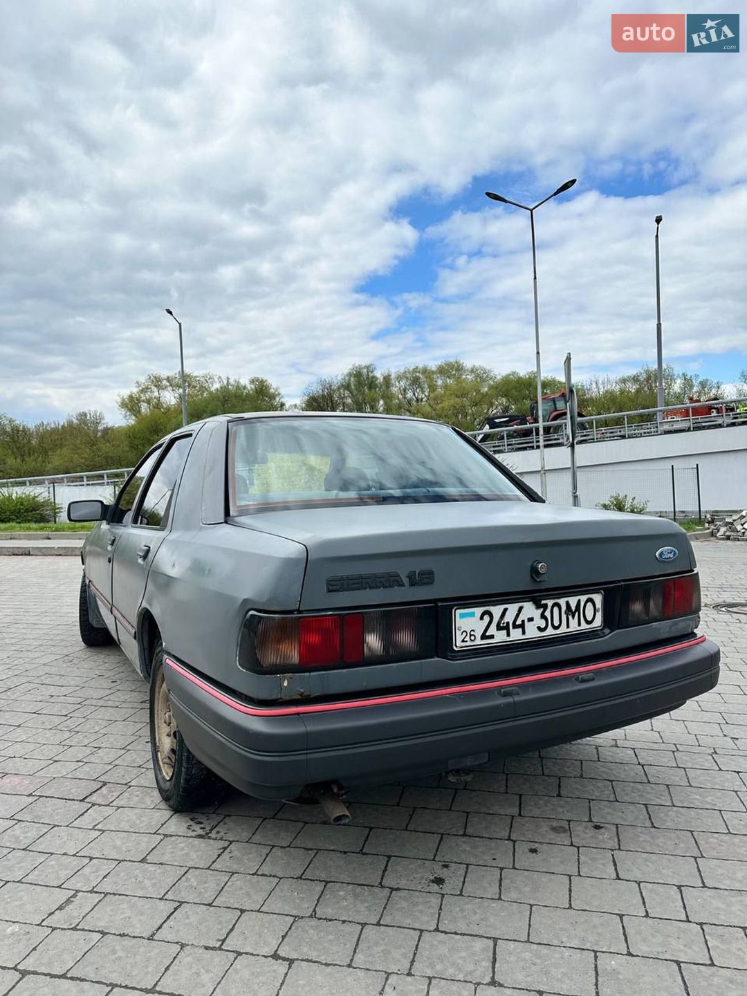 Ford Sierra 1988 VIN WF0FXXGBBFJA73396 фото оголошення 5 з 20