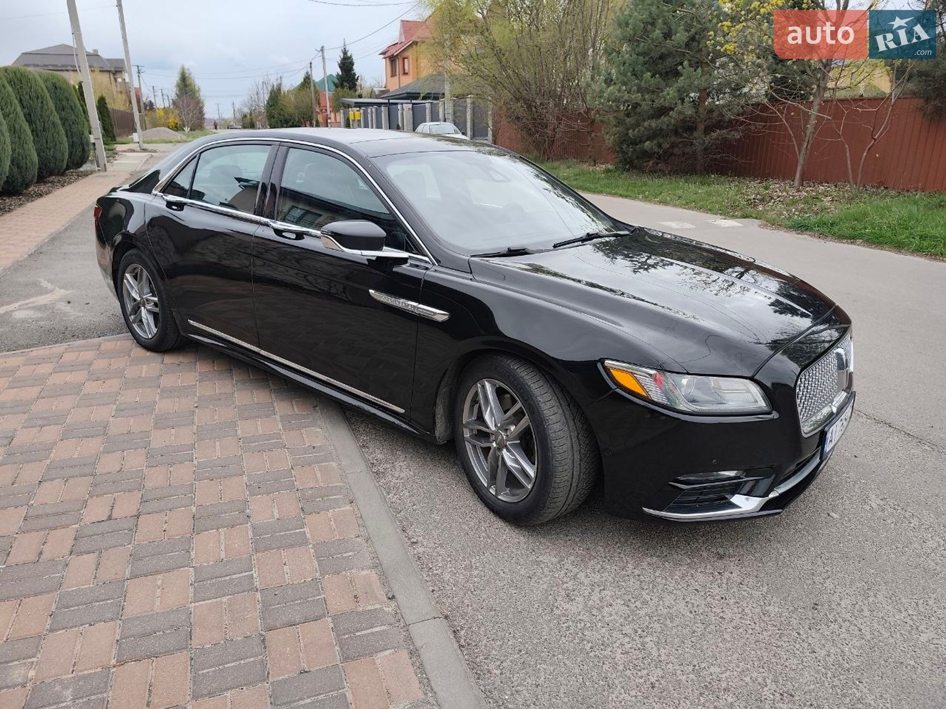 Lincoln Continental 2017 VIN 1LN6L9NC7H5636336 фото оголошення 4 з 14