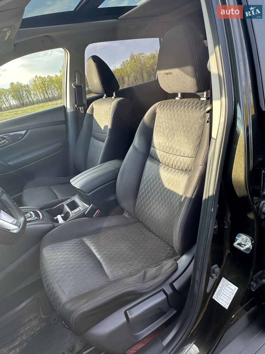 Nissan X-Trail 2017 VIN JN1TCAT32U0112574 фото оголошення 9 з 15