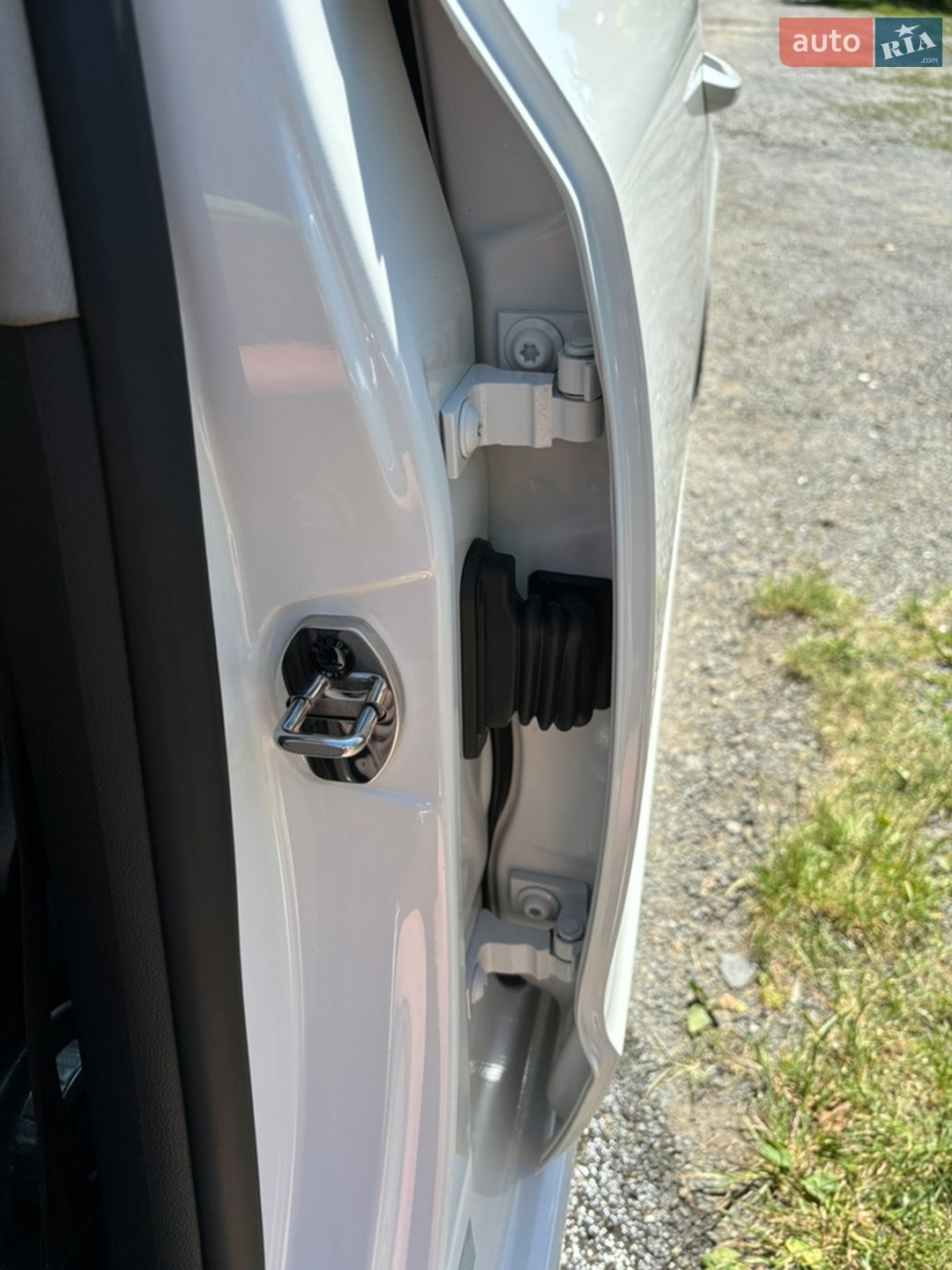 Skoda Superb 2014 VIN TMBAB43T1EB301013 фото оголошення 5 з 24