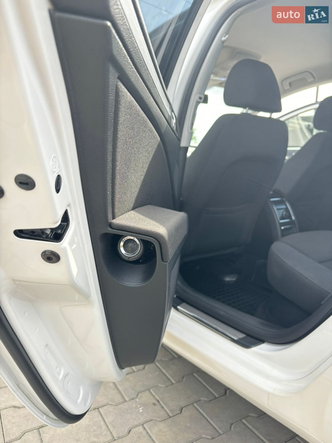 Skoda Superb 2014 VIN TMBAB43T1EB301013 фото оголошення 14 з 24