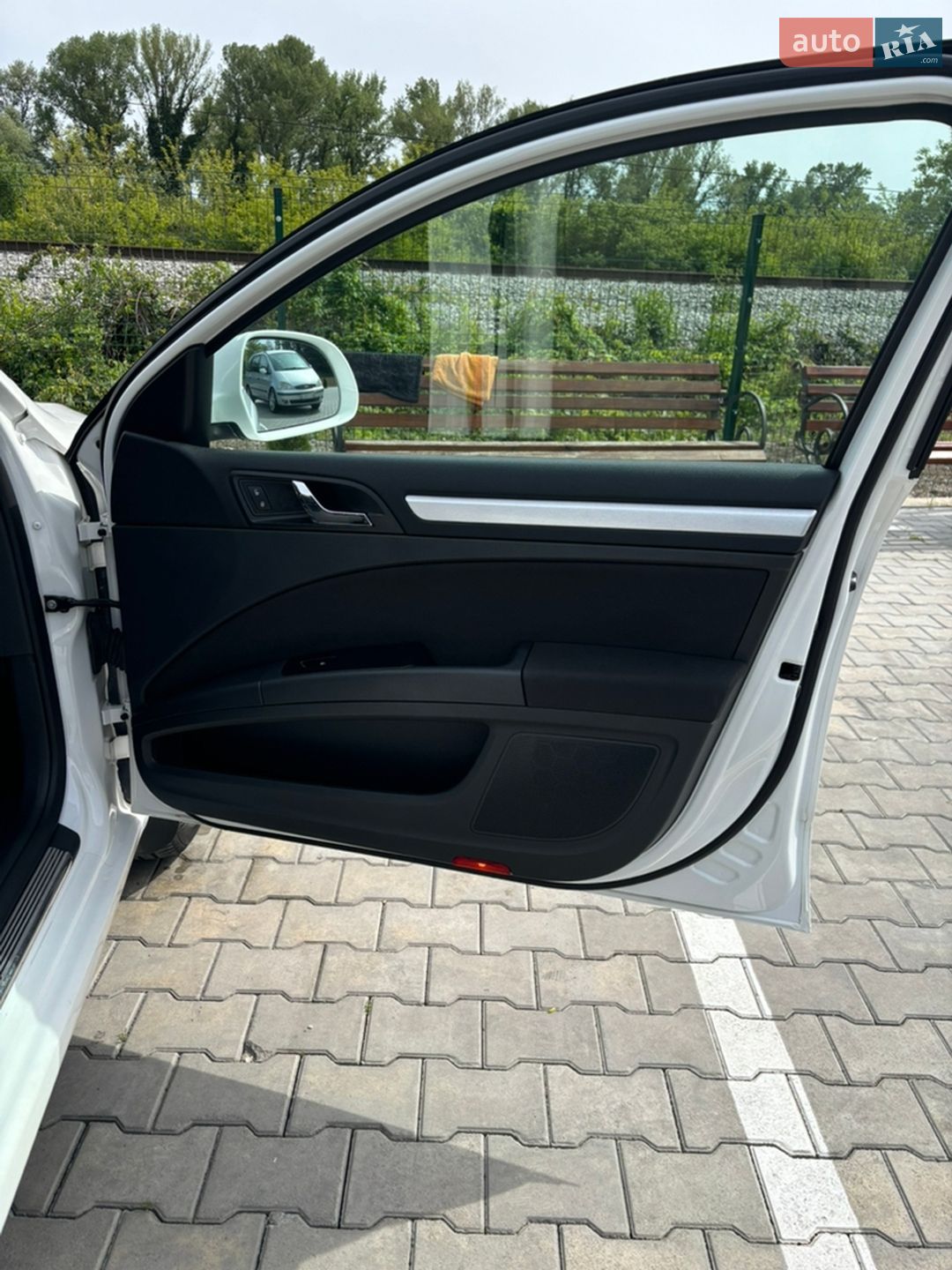 Skoda Superb 2014 VIN TMBAB43T1EB301013 фото оголошення 15 з 24