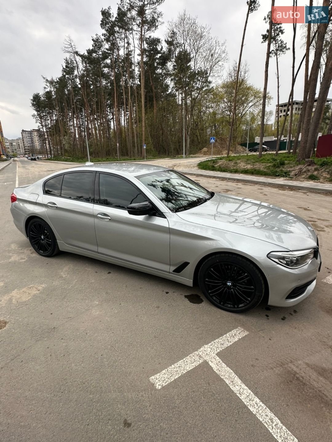BMW 5 Series 2019 VIN WBAJF51030GM57629 фото оголошення 6 з 39