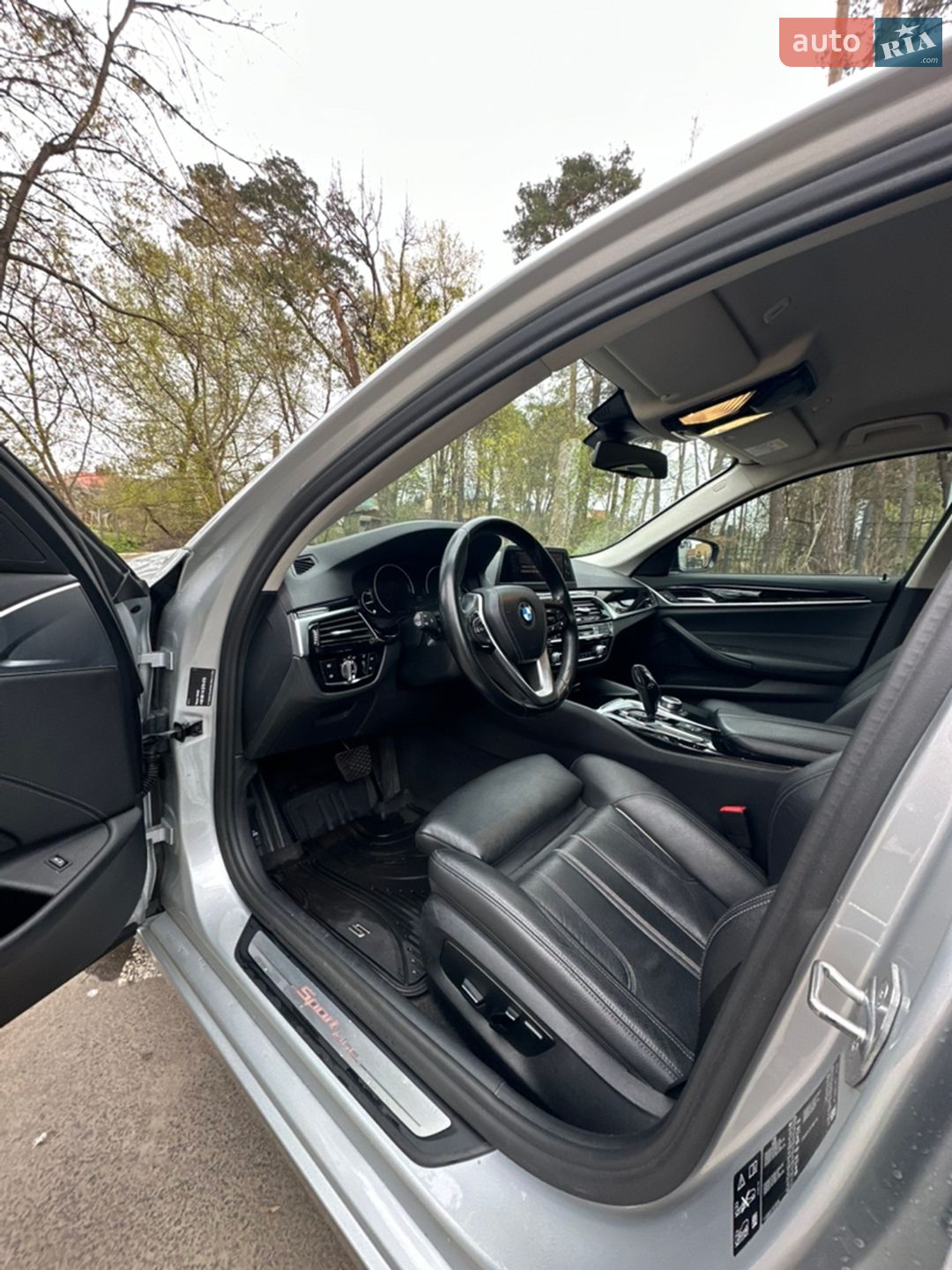 BMW 5 Series 2019 VIN WBAJF51030GM57629 фото оголошення 23 з 39