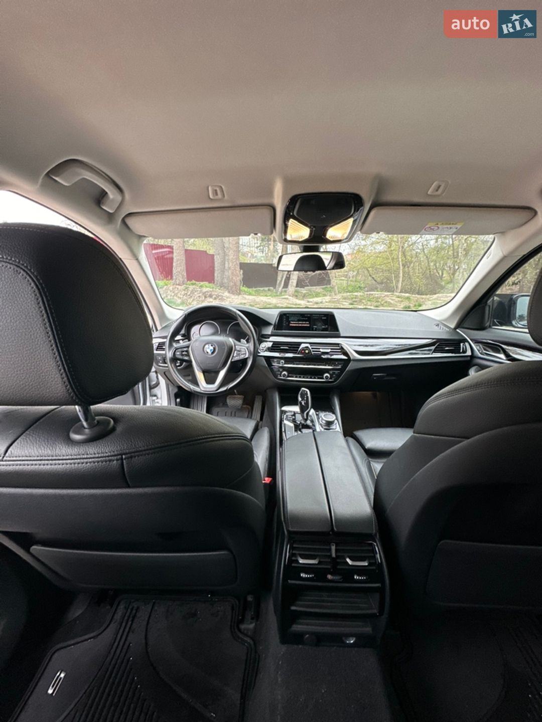 BMW 5 Series 2019 VIN WBAJF51030GM57629 фото оголошення 26 з 39