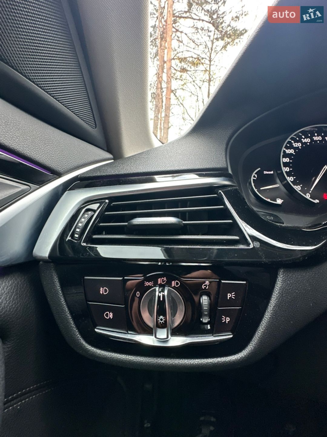 BMW 5 Series 2019 VIN WBAJF51030GM57629 фото оголошення 34 з 39
