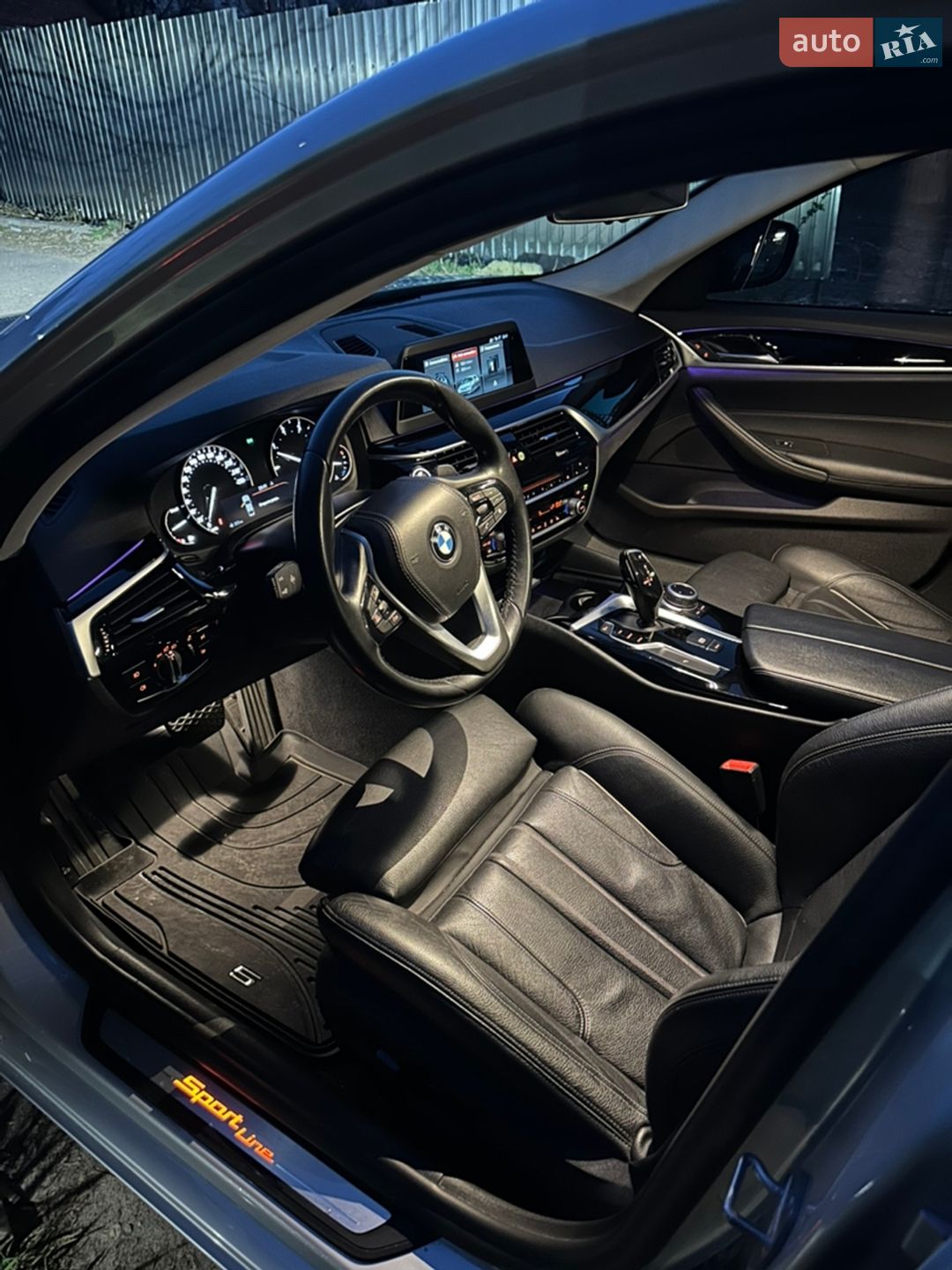 BMW 5 Series 2019 VIN WBAJF51030GM57629 фото оголошення 12 з 39