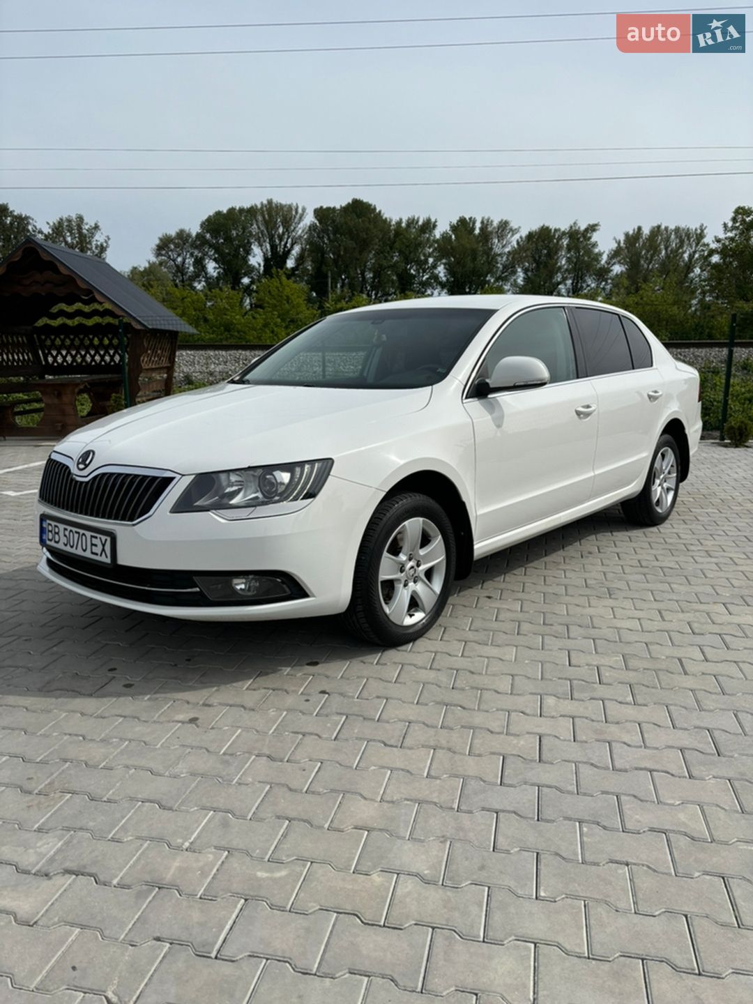 Skoda Superb 2014 VIN TMBAB43T1EB301013 фото оголошення 4 з 24