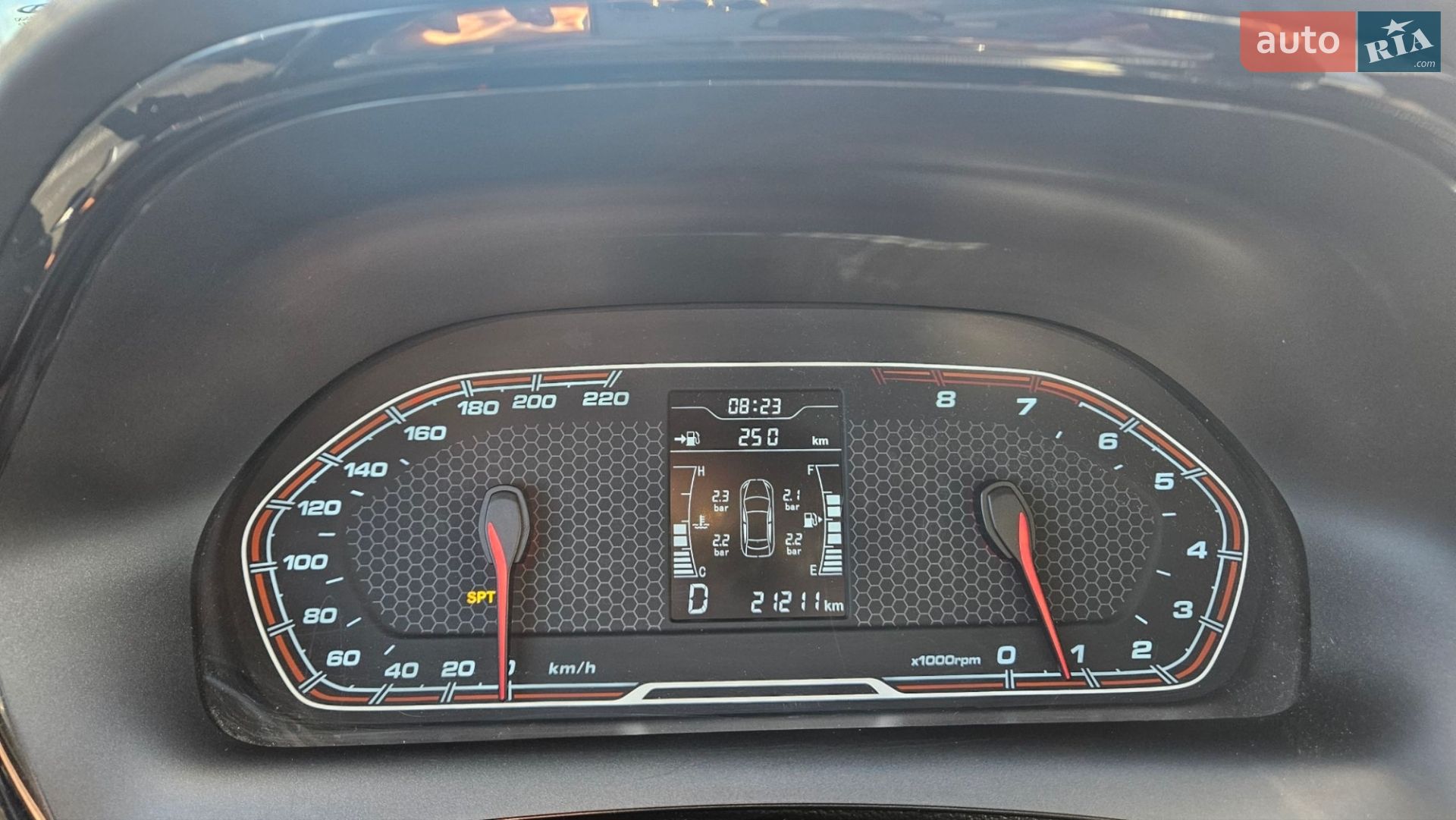 Chery Tiggo 2 2018 VIN LVVDB21B0JE015700 фото оголошення 8 з 9