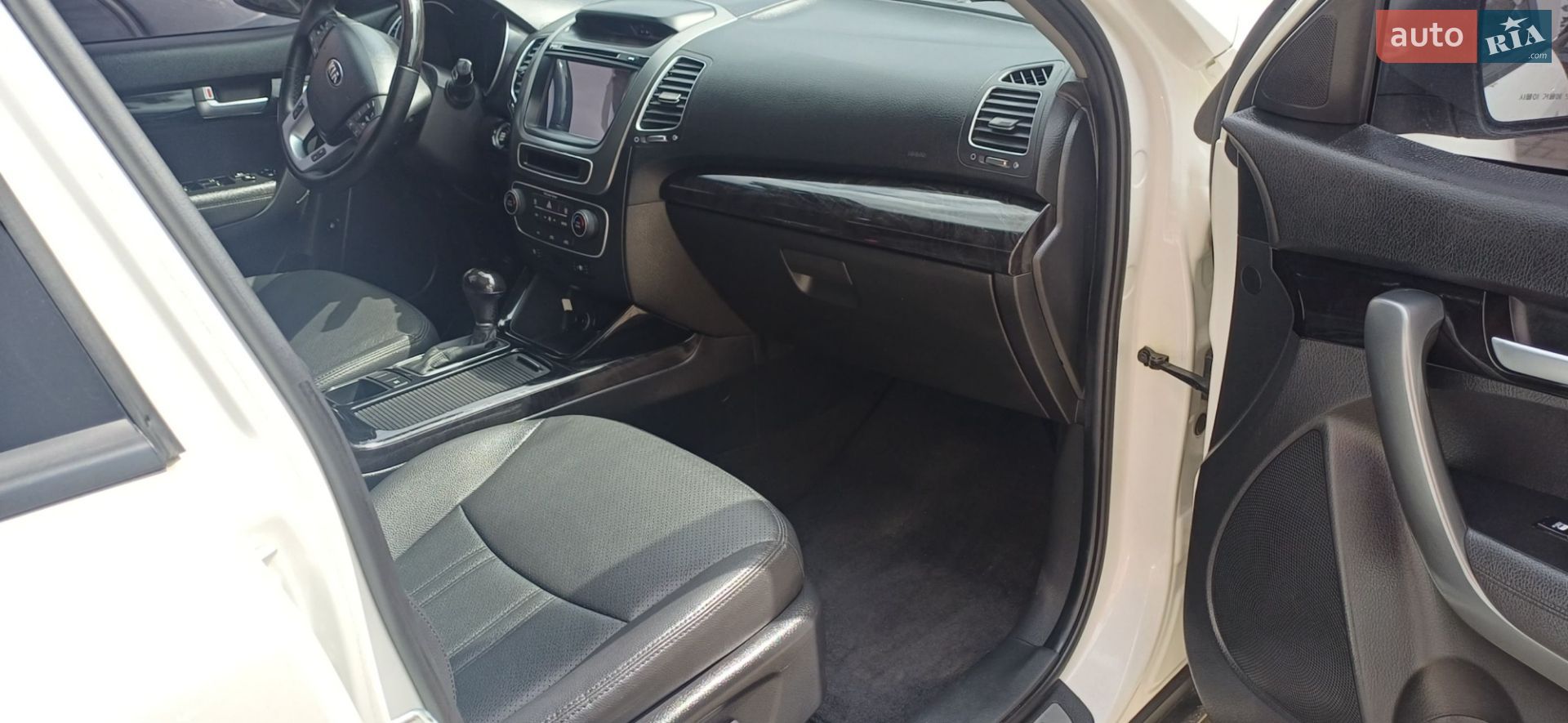 Kia Sorento 2014 VIN KNAKW815BEA583400 фото оголошення 39 з 52