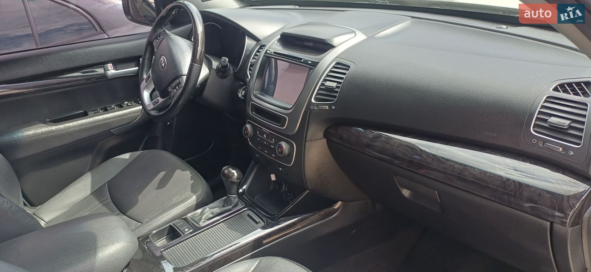 Kia Sorento 2014 VIN KNAKW815BEA583400 фото оголошення 25 з 52