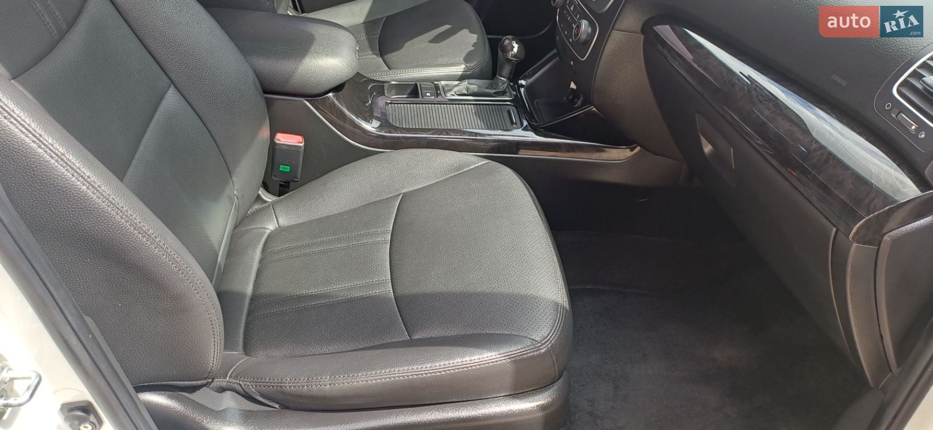 Kia Sorento 2014 VIN KNAKW815BEA583400 фото оголошення 31 з 52