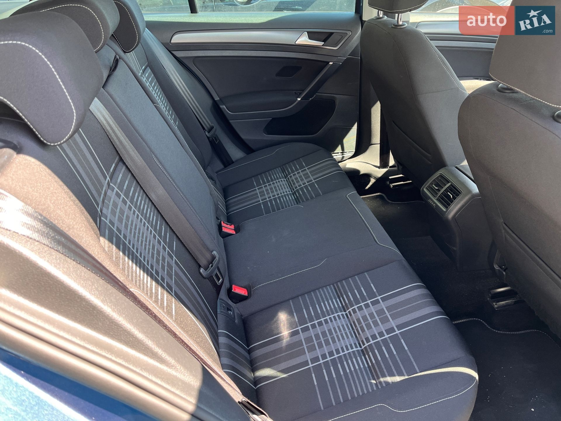 Volkswagen Golf 2015 VIN WVWZZZAUZGP500489 фото оголошення 7 з 9