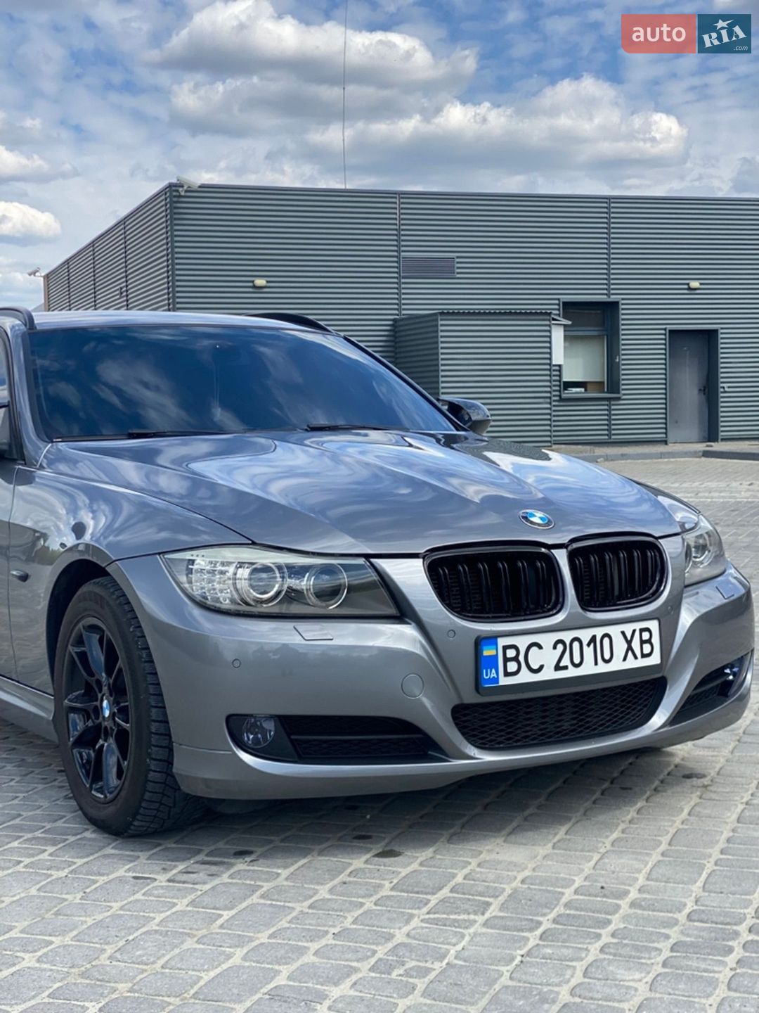 BMW 3 Series 2010 VIN WBAUY11060A907034 фото оголошення 4 з 23