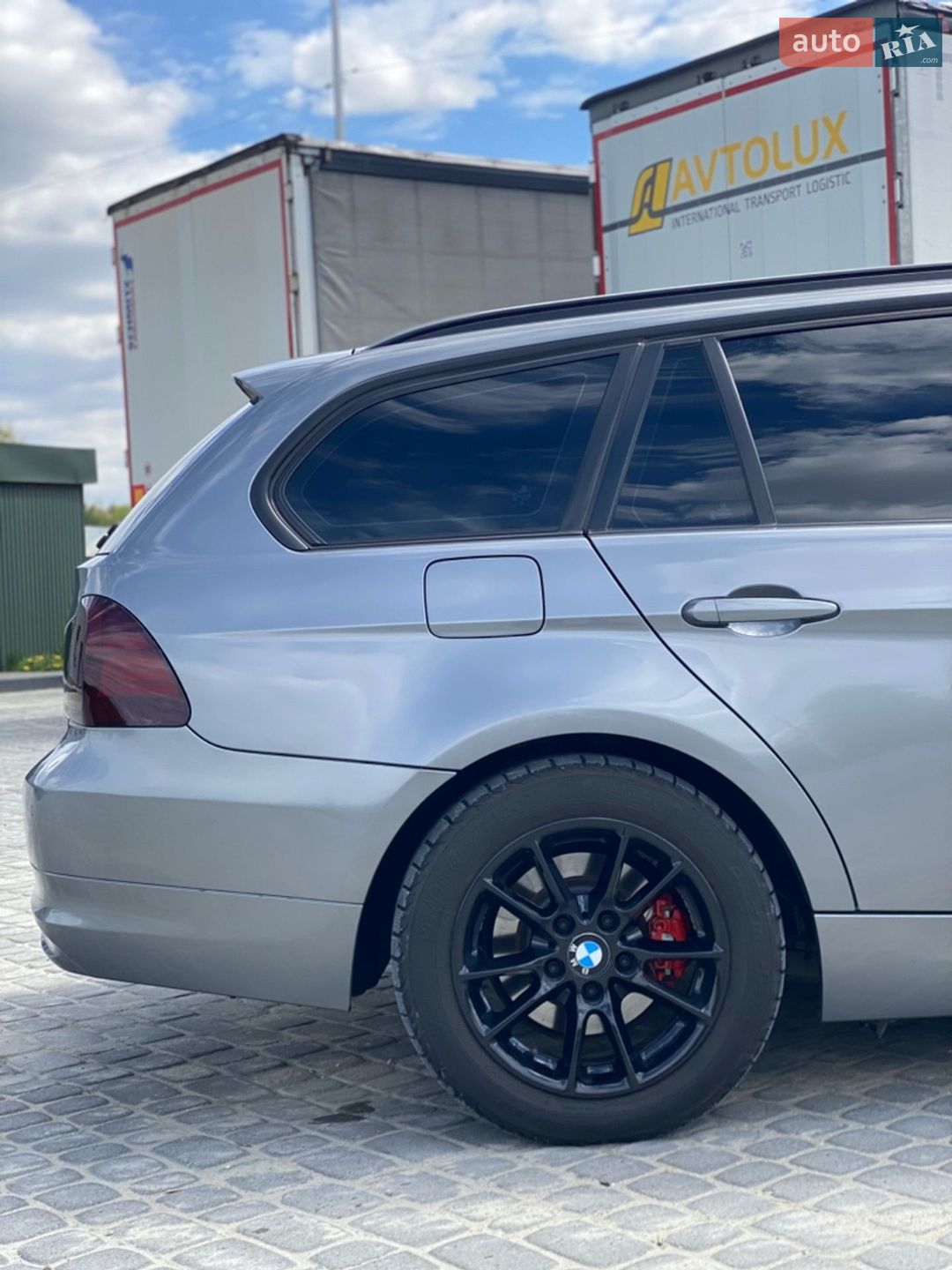 BMW 3 Series 2010 VIN WBAUY11060A907034 фото оголошення 8 з 23