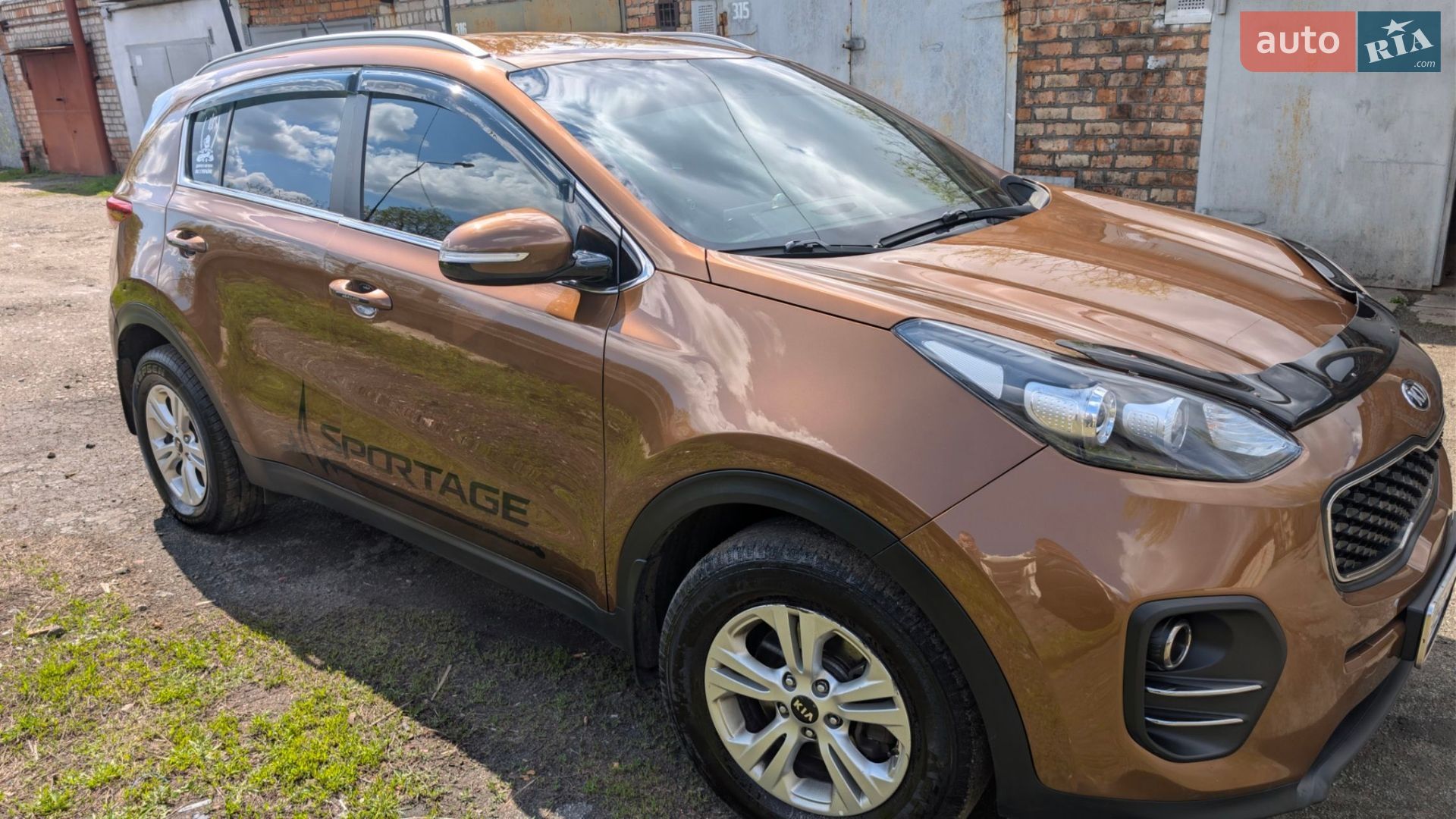 Kia Sportage 2016 VIN U5YPG815AGL128945 фото оголошення 3 з 20