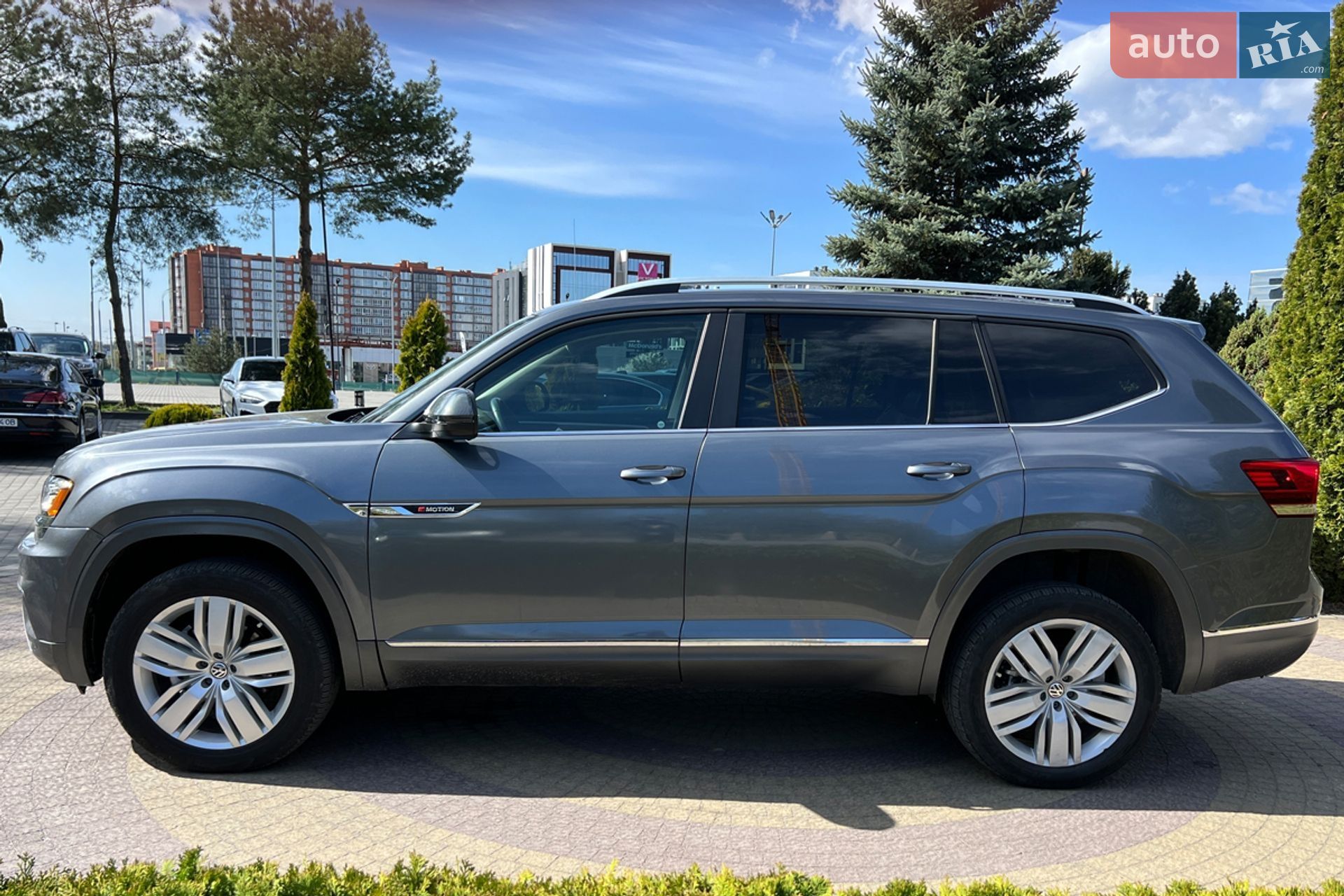 Volkswagen Atlas 2019 VIN 1V2ER2CA7KC604270 фото оголошення 4 з 26