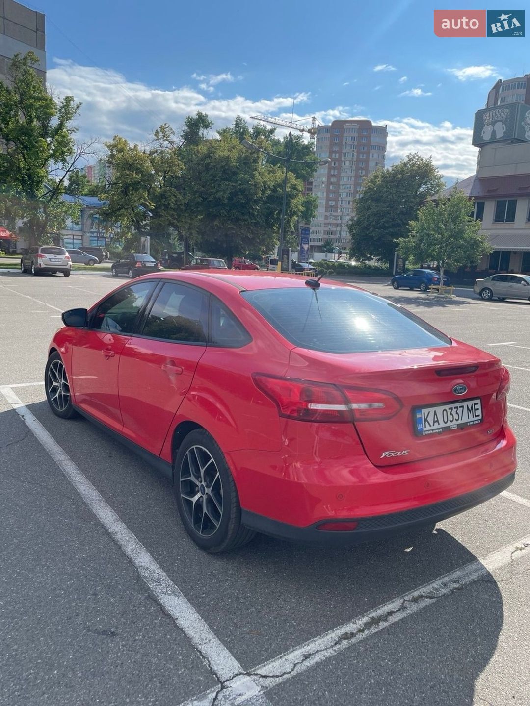 Ford Focus 2017 VIN 1FADP3H2XHL225384 фото оголошення 8 з 17