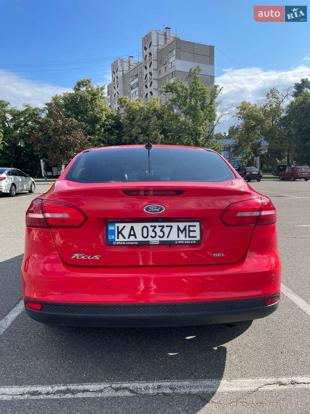 Ford Focus 2017 VIN 1FADP3H2XHL225384 фото оголошення 9 з 17